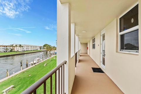 Condominium in North Palm Beach FL 100 Paradise Harbour Boulevard Blvd 34.jpg