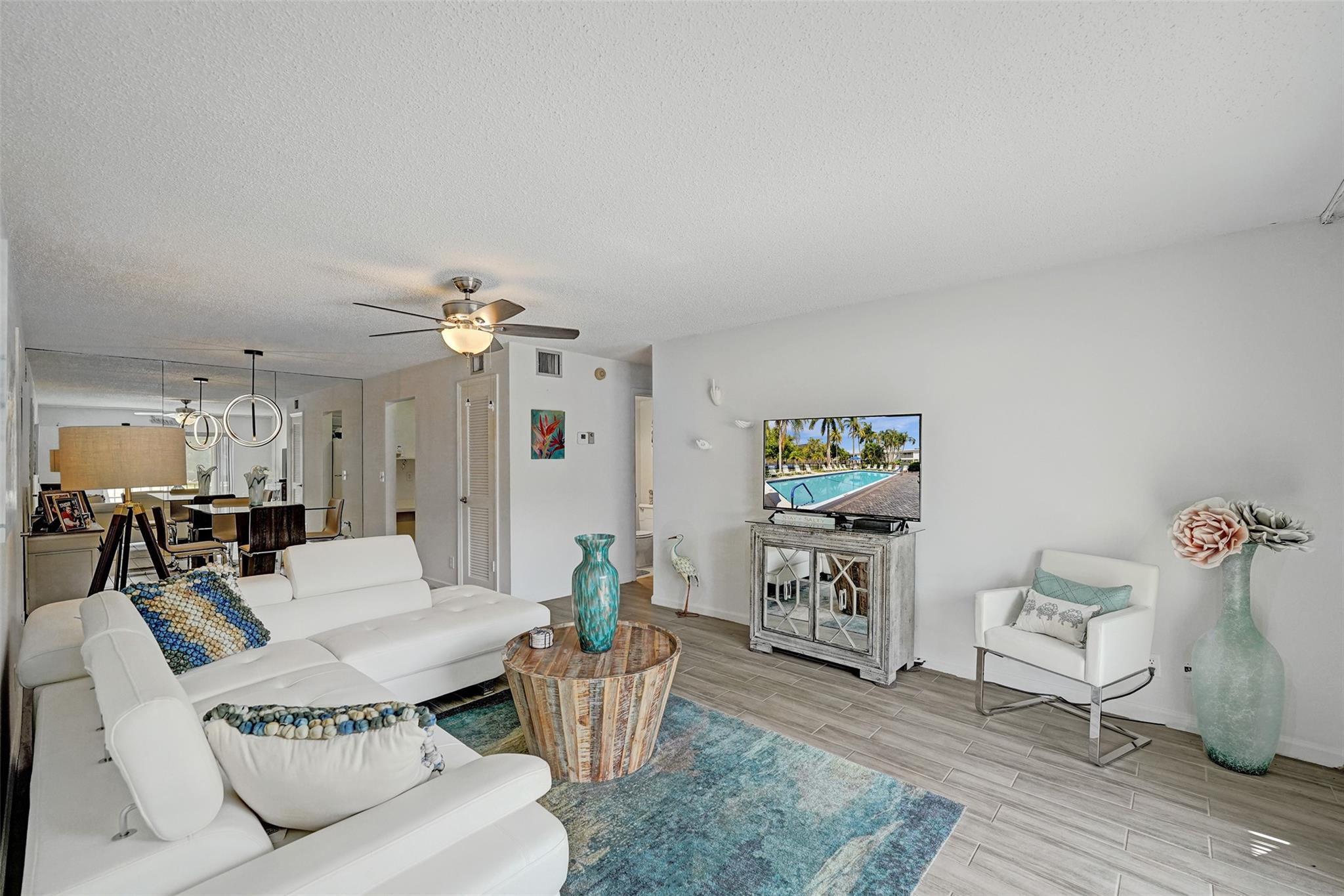 6409 Bay Club Dr. 2