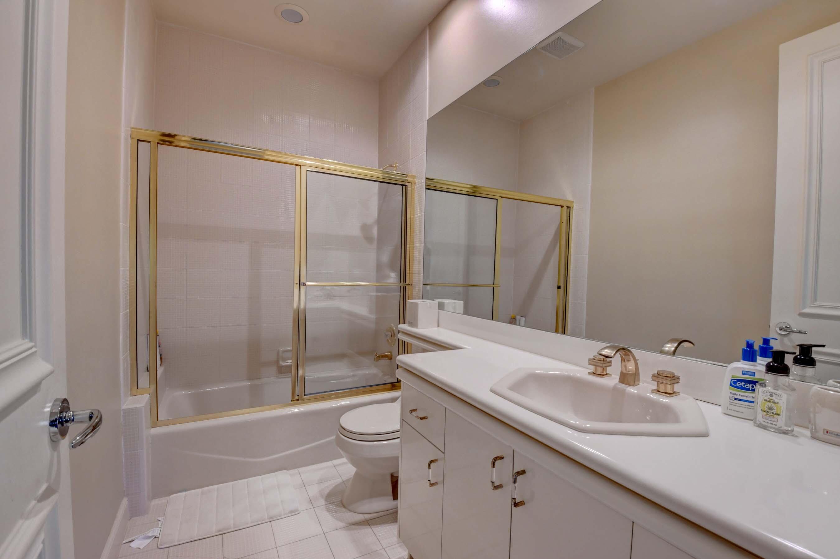 ST ANDREWS COUNTRY CLUB - Residential