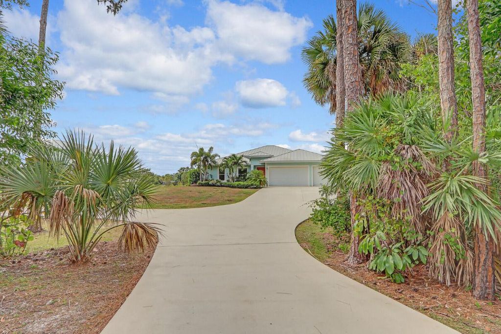 Photo of 11168 153rd Court N, Jupiter, FL 33478 (MLS # R10988150)