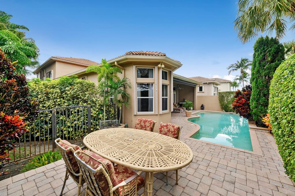 Mizner Country Club - Residential