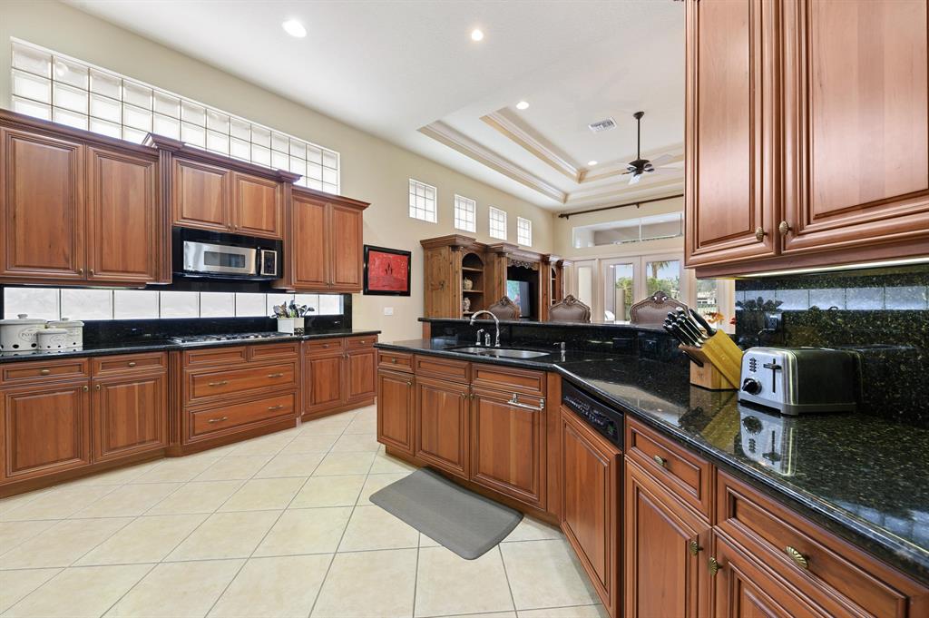 Mizner Country Club - Residential