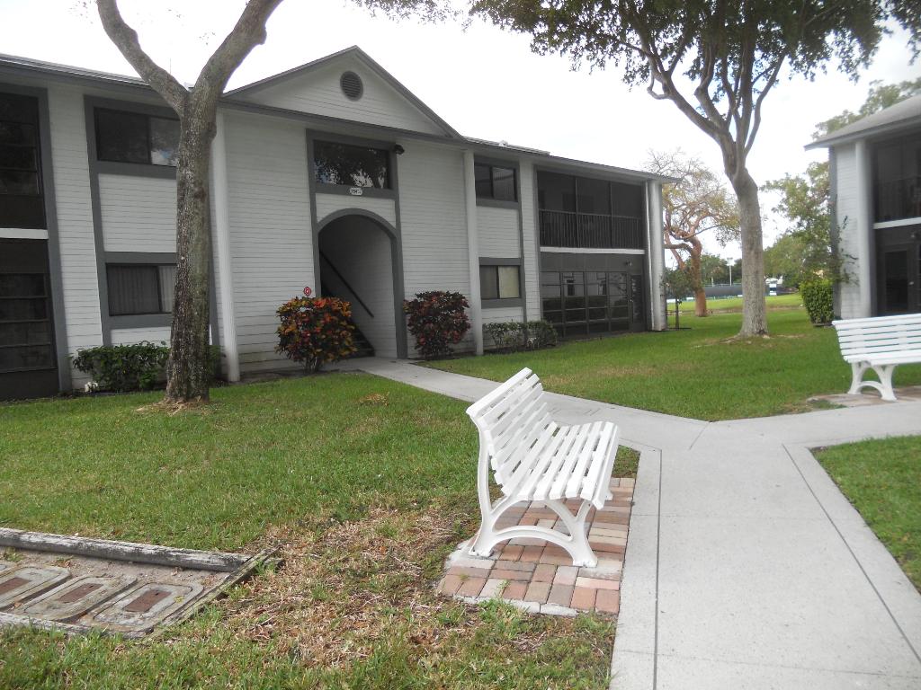 LAKES OF DELRAY - Residential