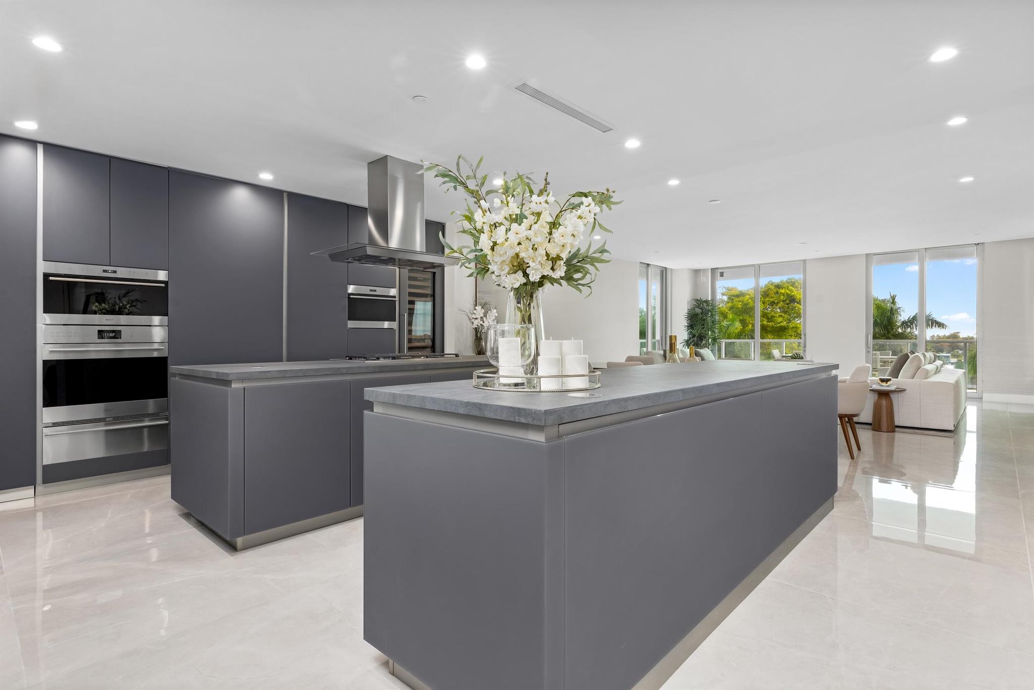 495 E Royal Palm Road 401