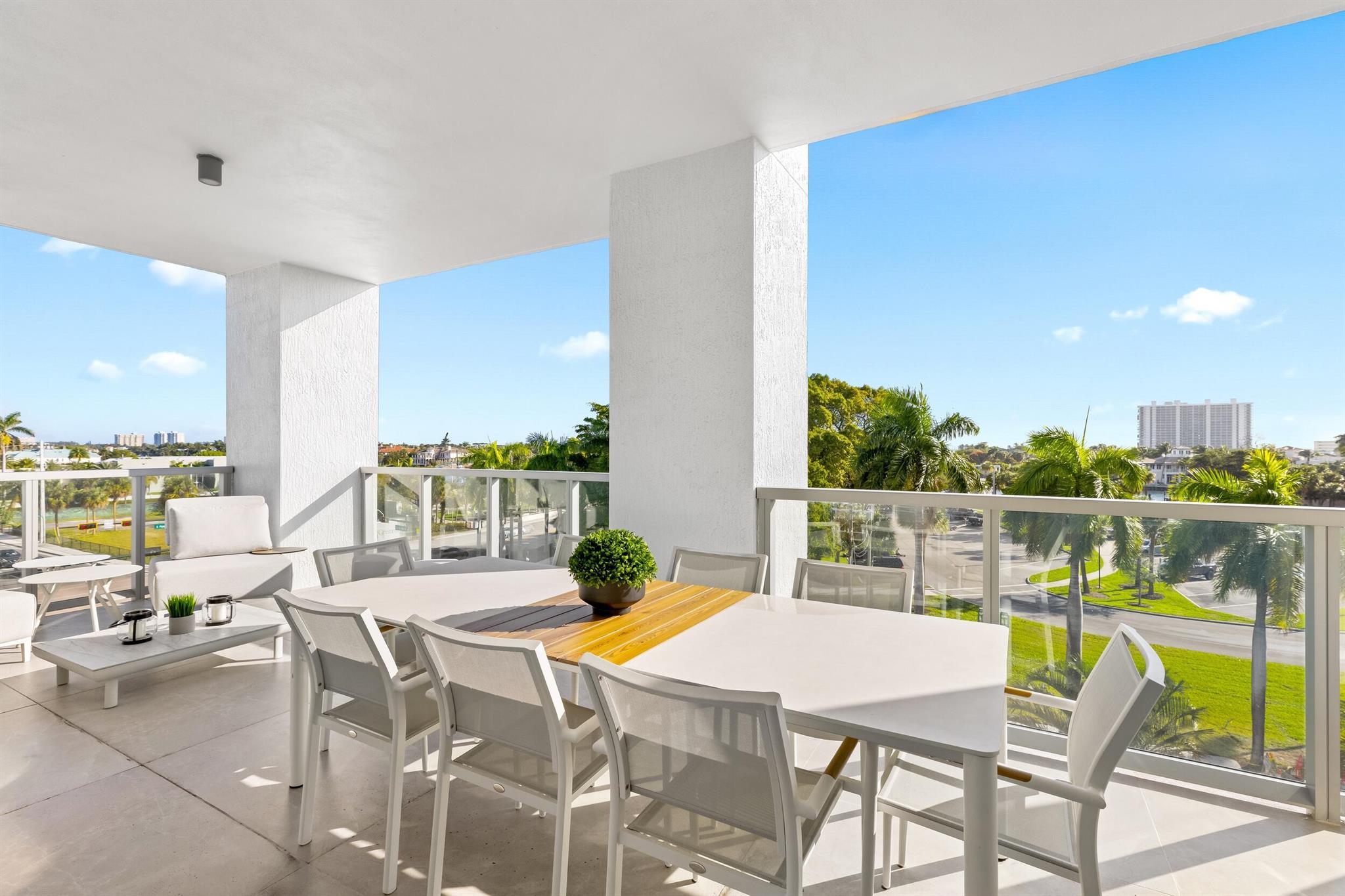495 E Royal Palm Road 401
