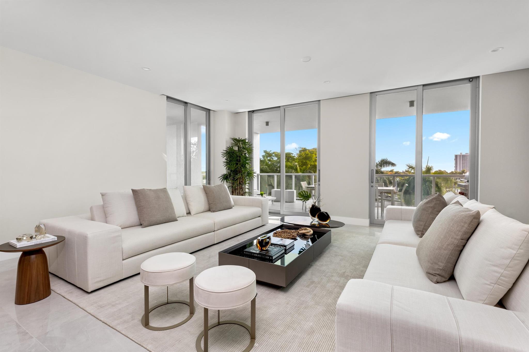 495 E Royal Palm Road 401