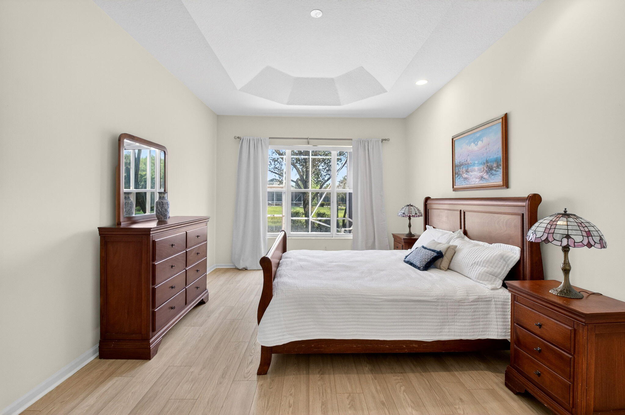 VALENCIA FALLS - Residential