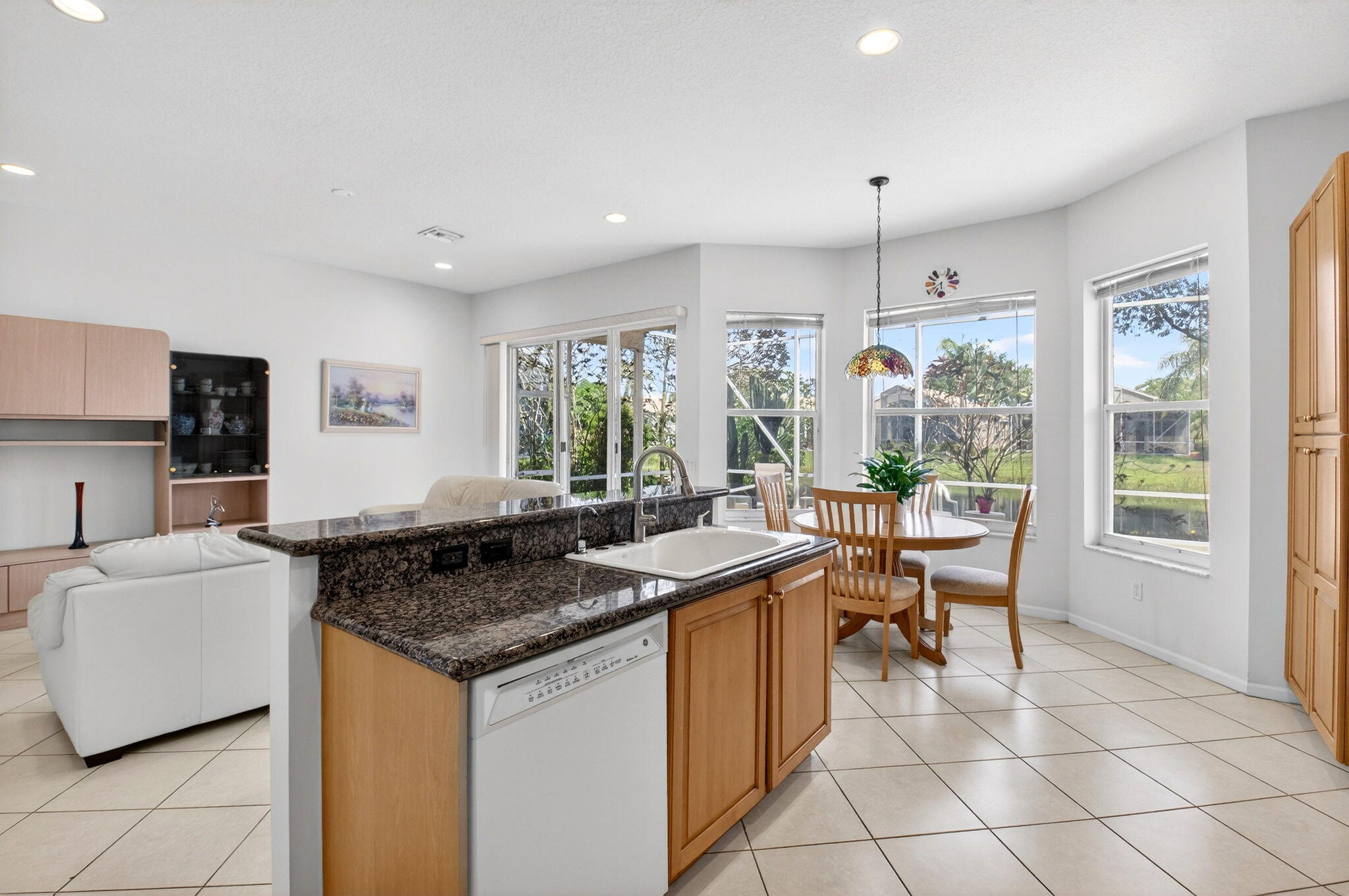 VALENCIA FALLS - Residential