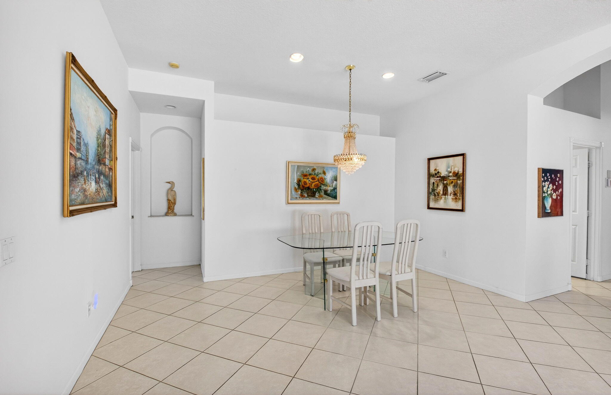 VALENCIA FALLS - Residential