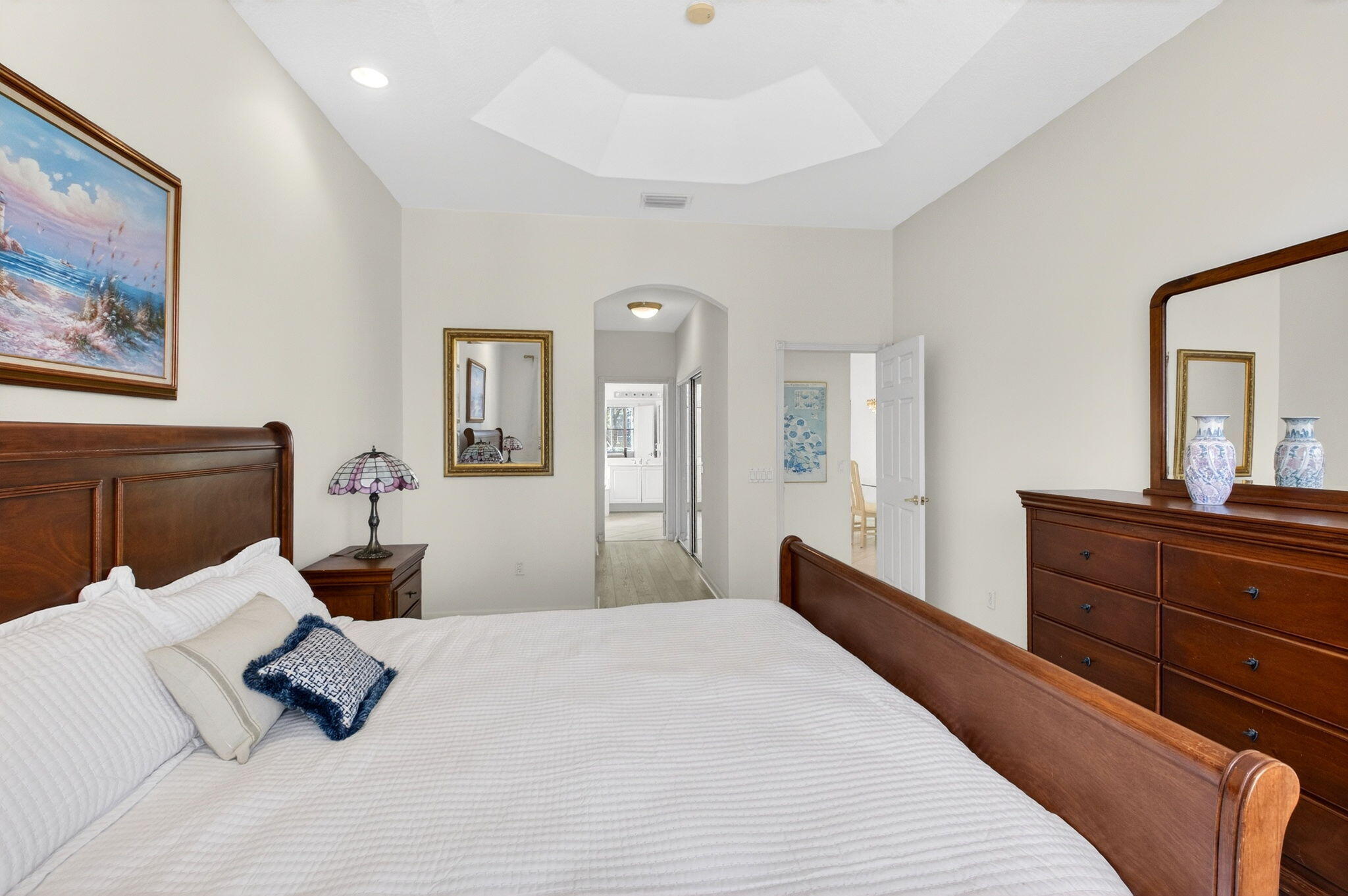 VALENCIA FALLS - Residential