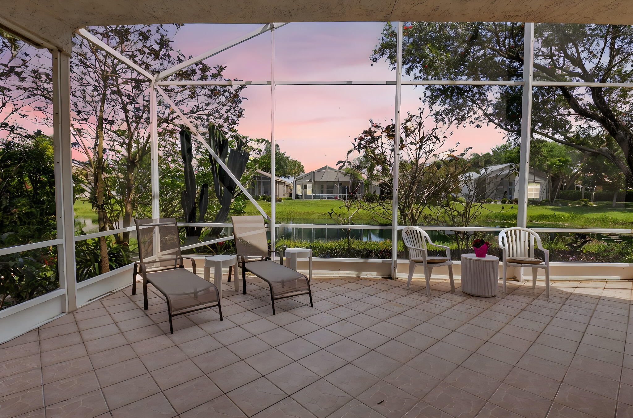 VALENCIA FALLS - Residential