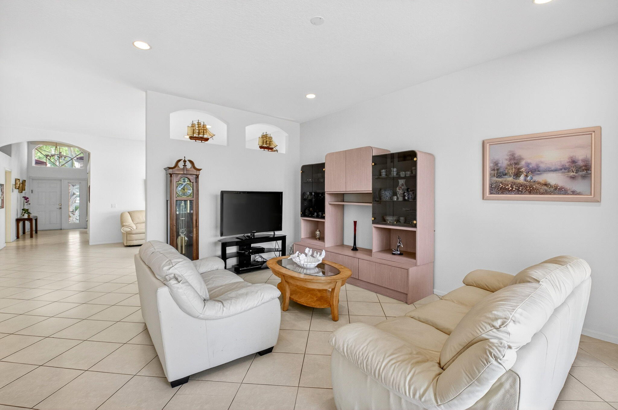 VALENCIA FALLS - Residential