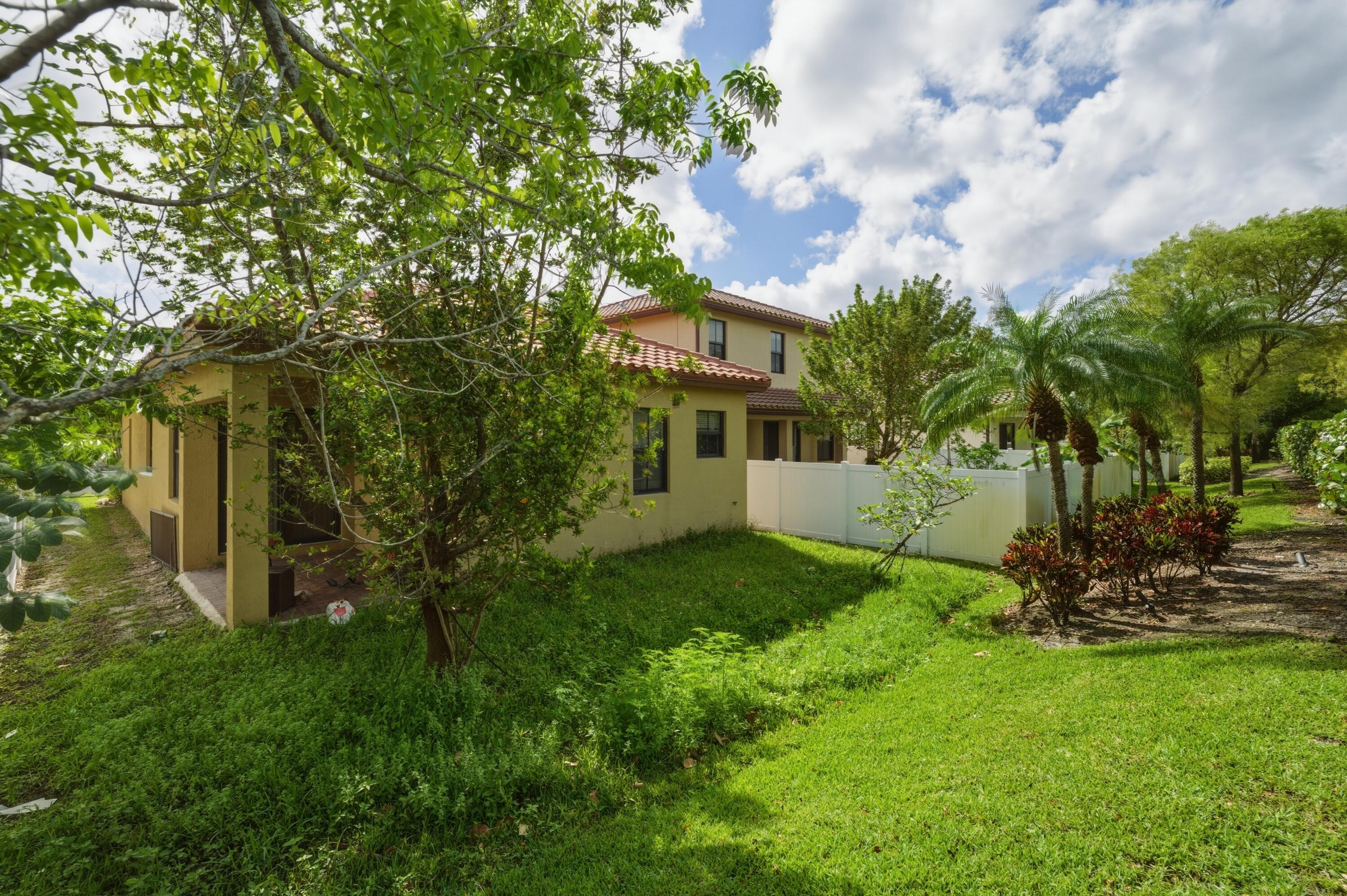 CENTRAL PARC - Residential