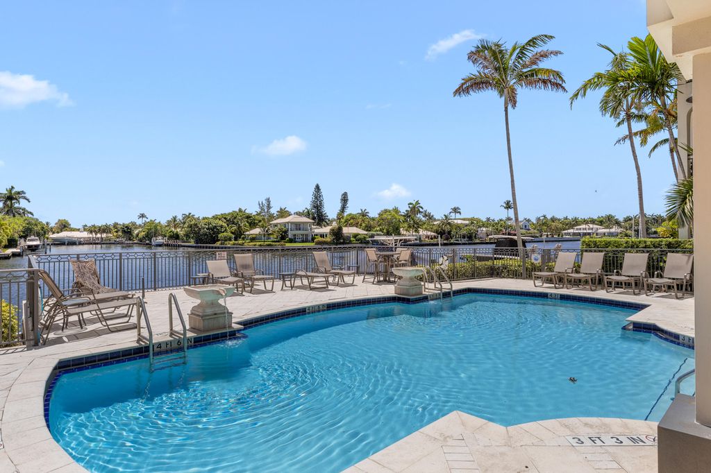 Photo of 3111 Waterside Circle, Boynton Beach, FL 33435 (MLS # R11091311)