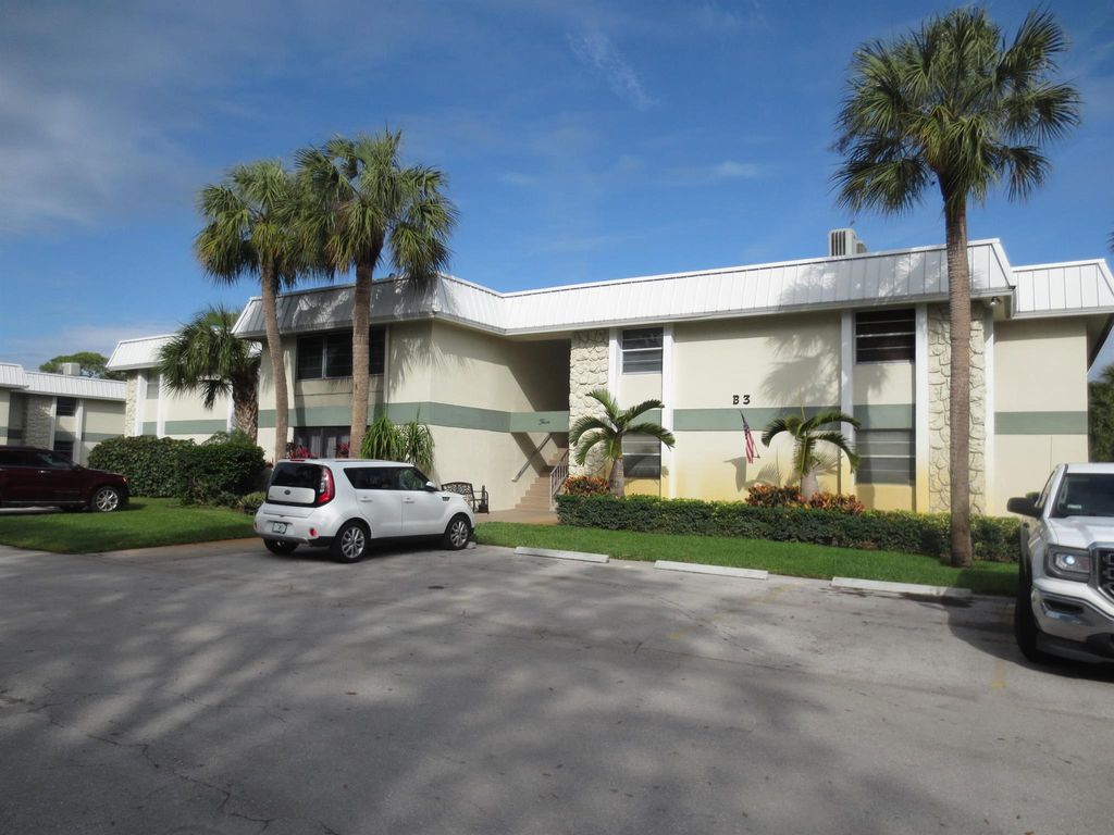 Photo of 2302 Sunrise Boulevard #3-208, Fort Pierce, FL 34982 (MLS # R11048288)
