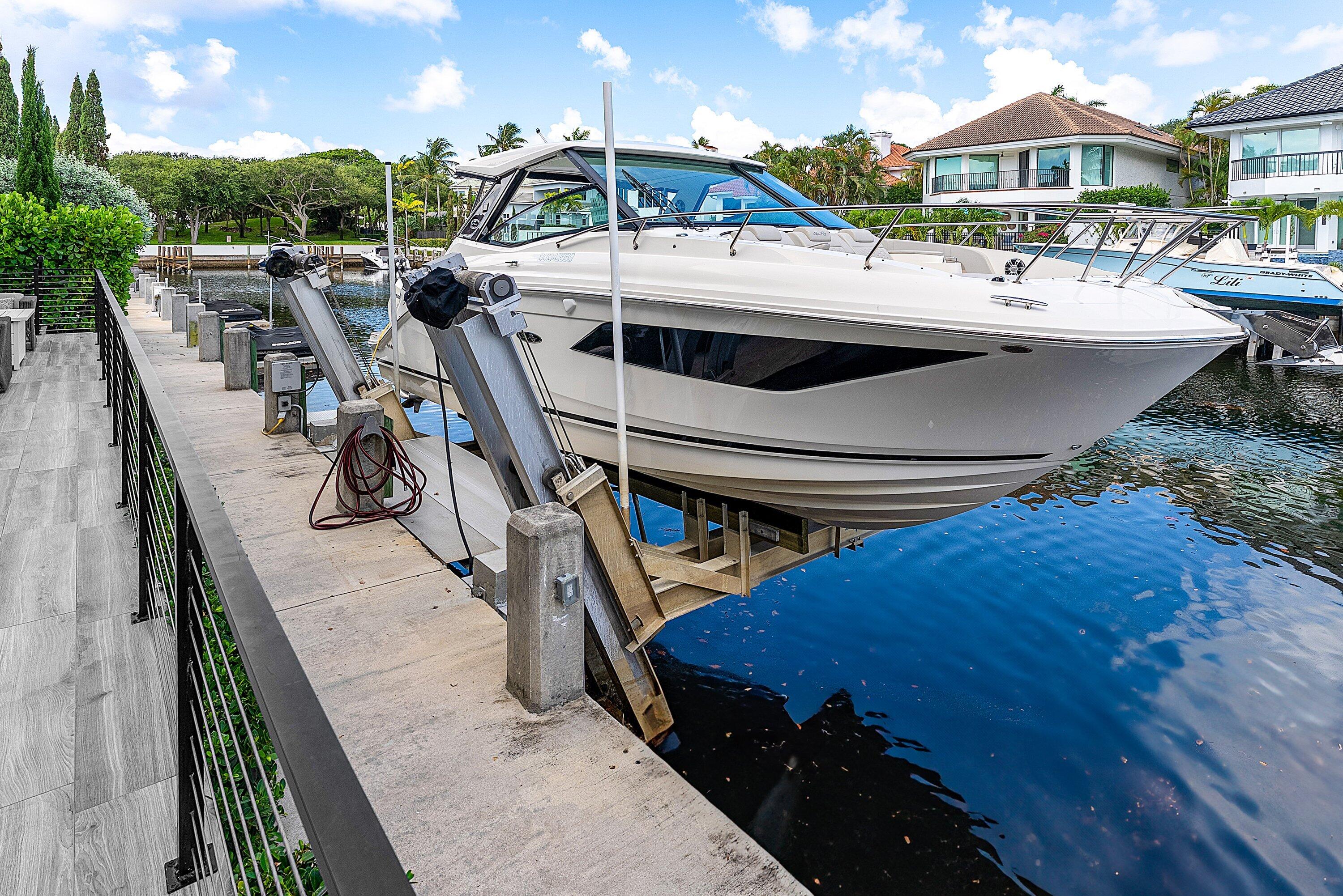 BOCA MARINA - Residential