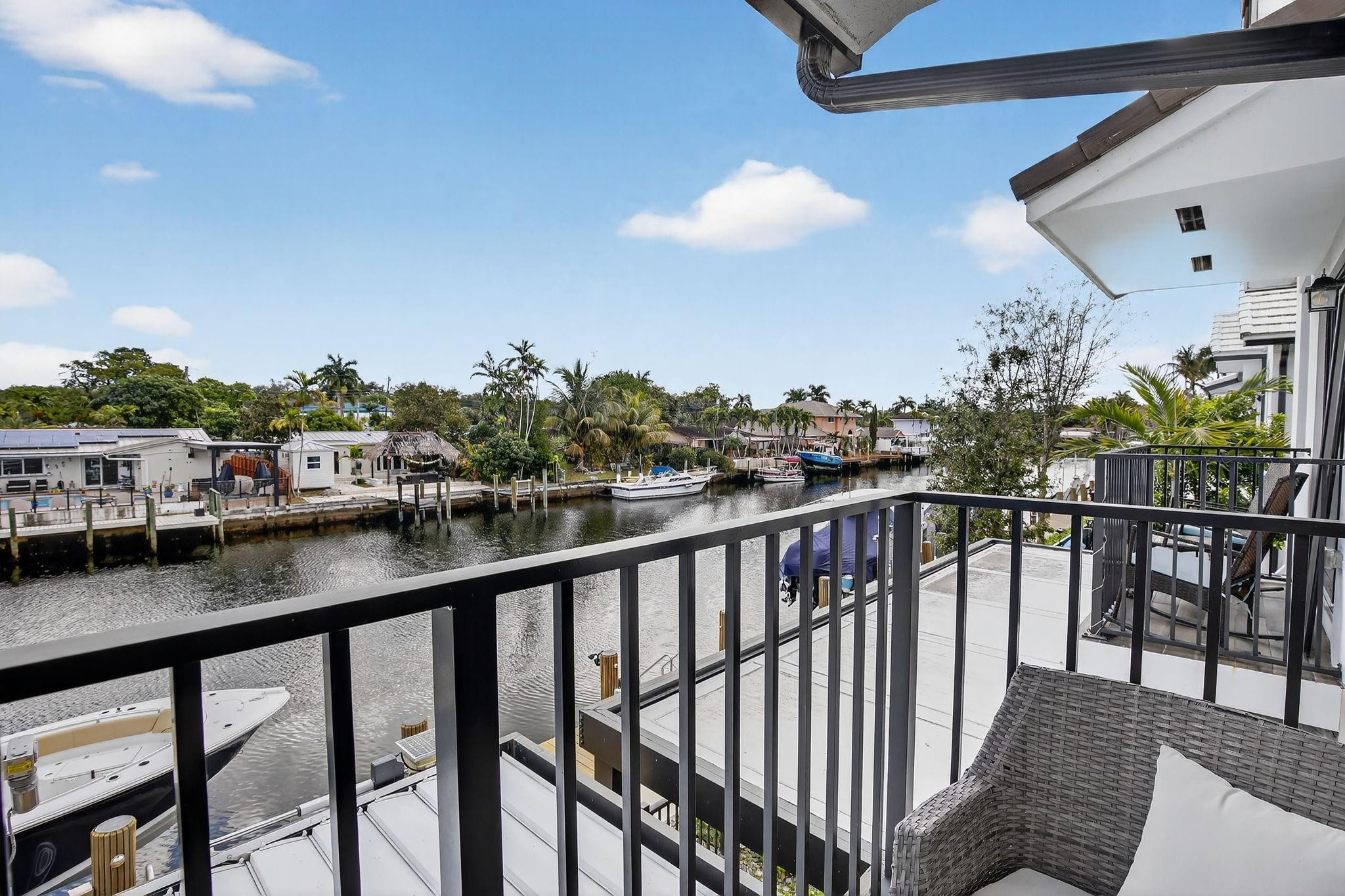 AQUA BELLA - Residential