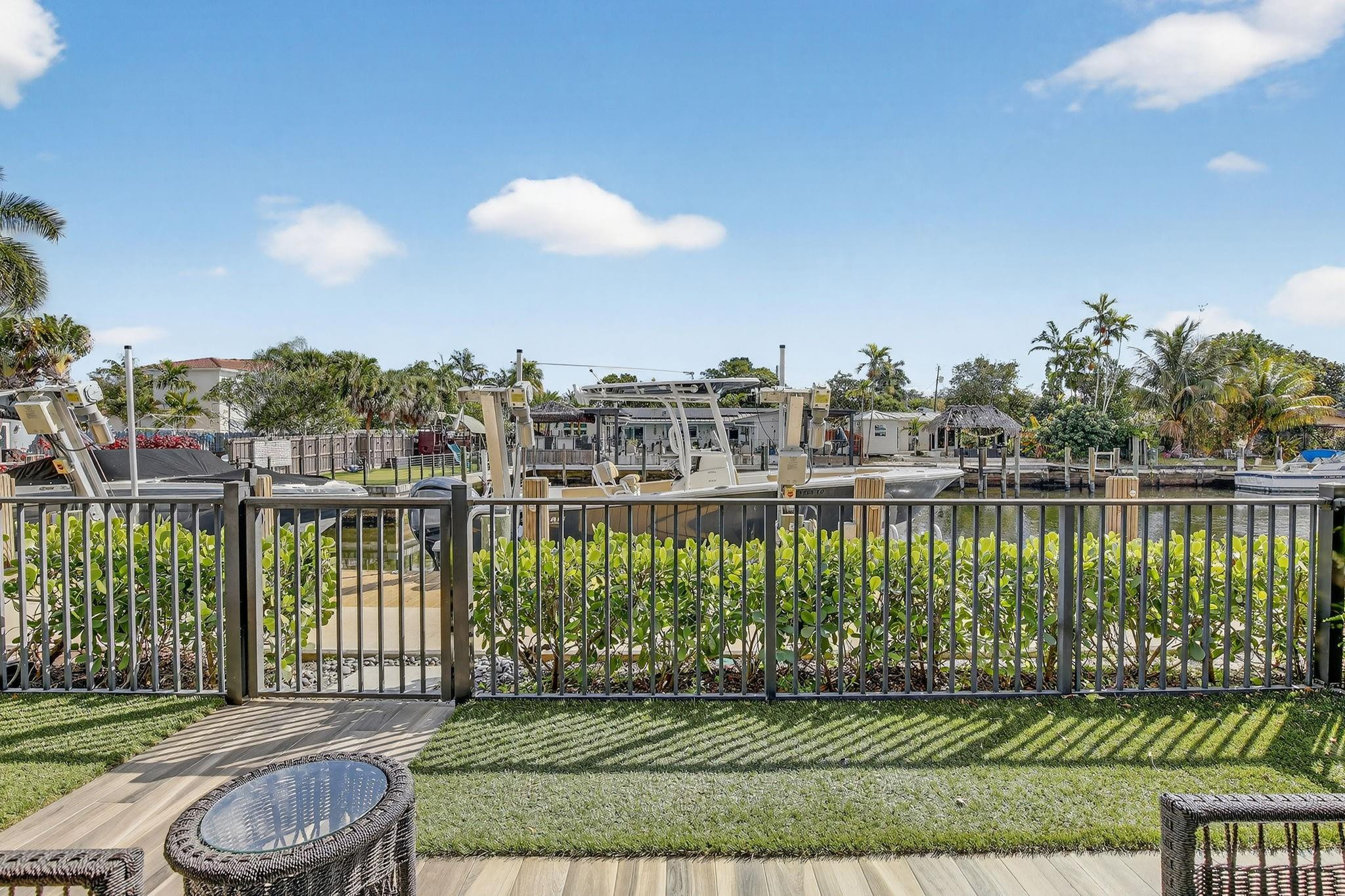 AQUA BELLA - Residential