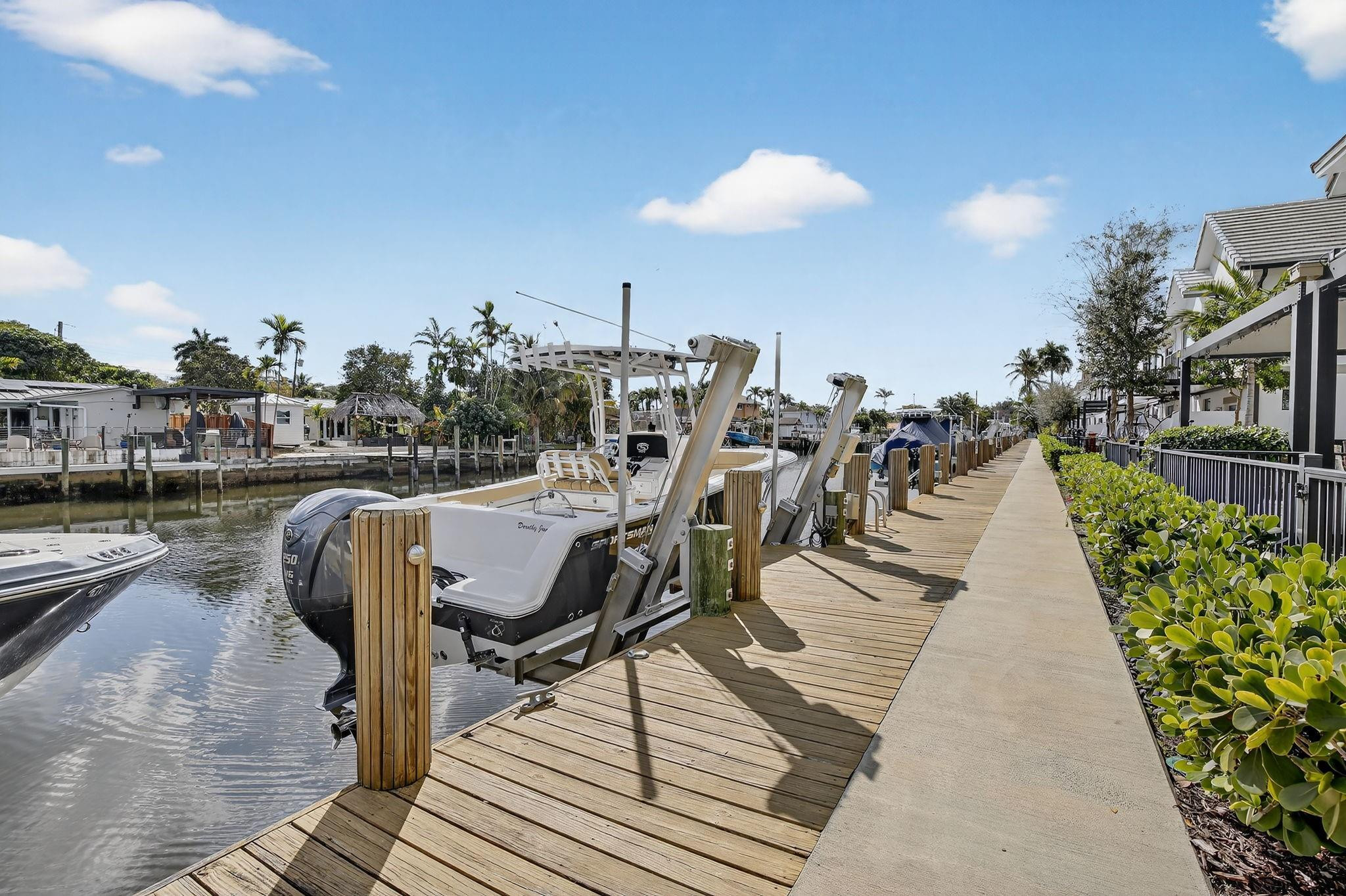 AQUA BELLA - Residential