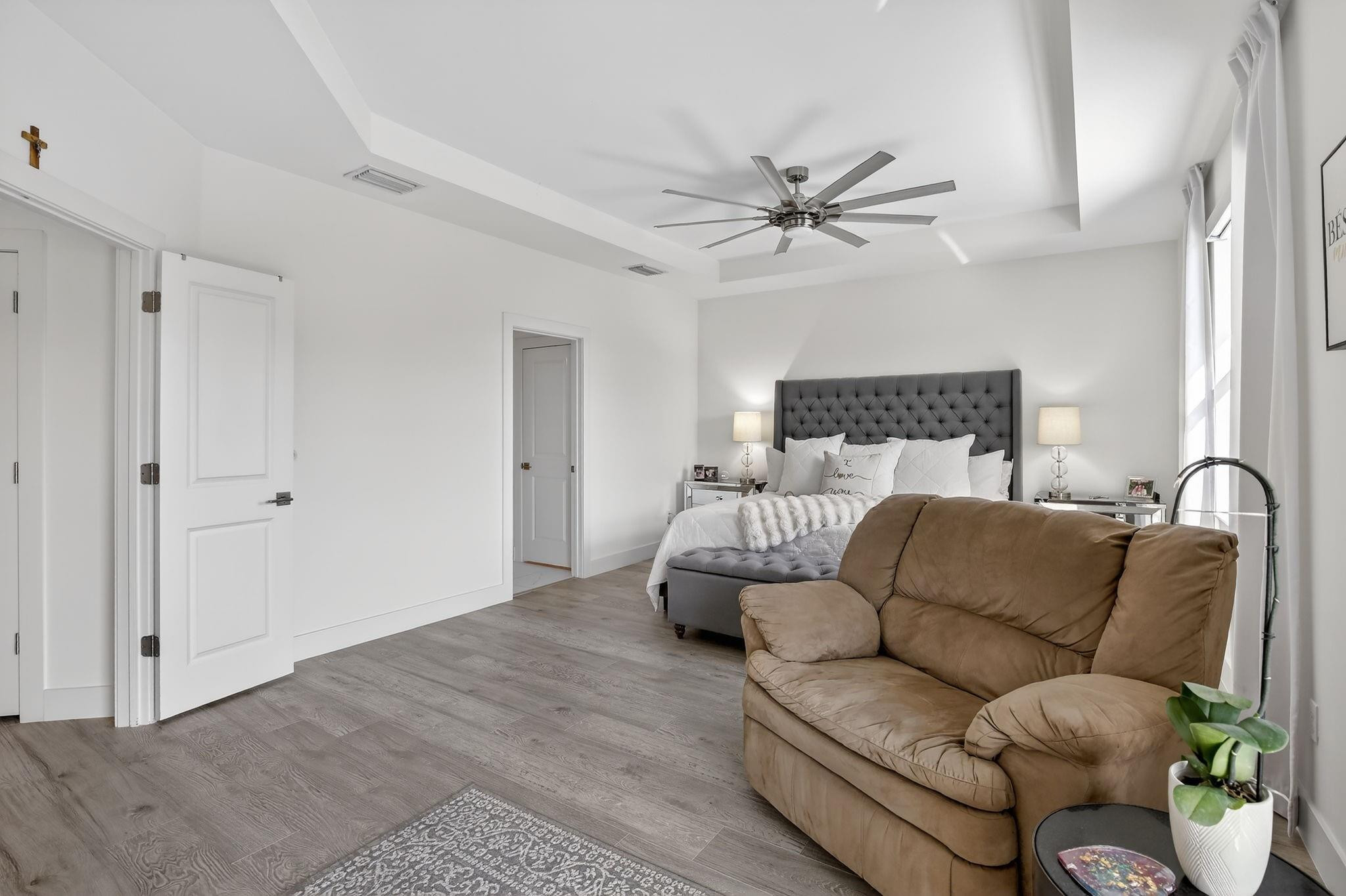 AQUA BELLA - Residential