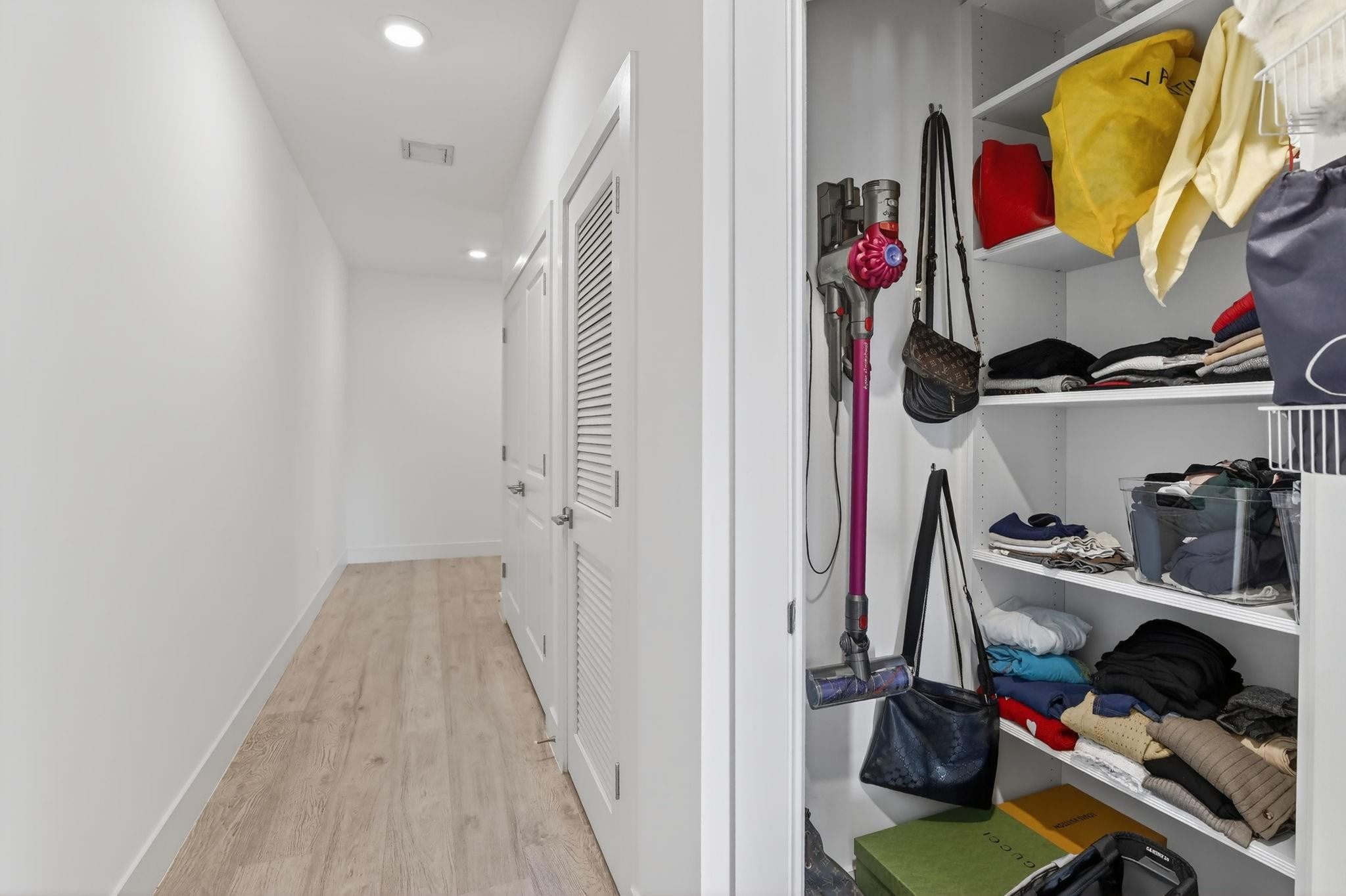 AQUA BELLA - Residential