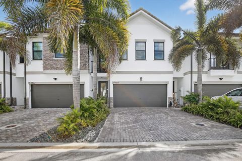 Property photo of 4458 e aqua bella lane 4458, fort lauderdale, FL 33312
