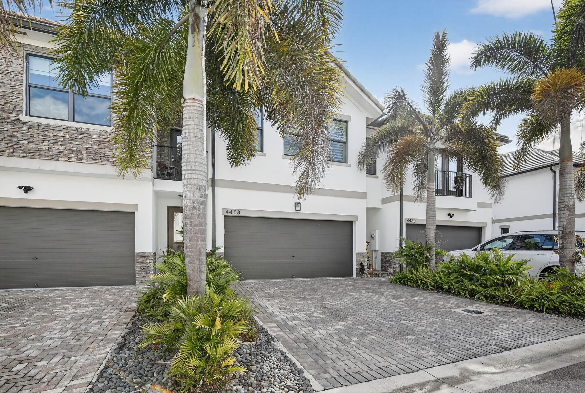 4458 E Aqua Bella Lane 4458