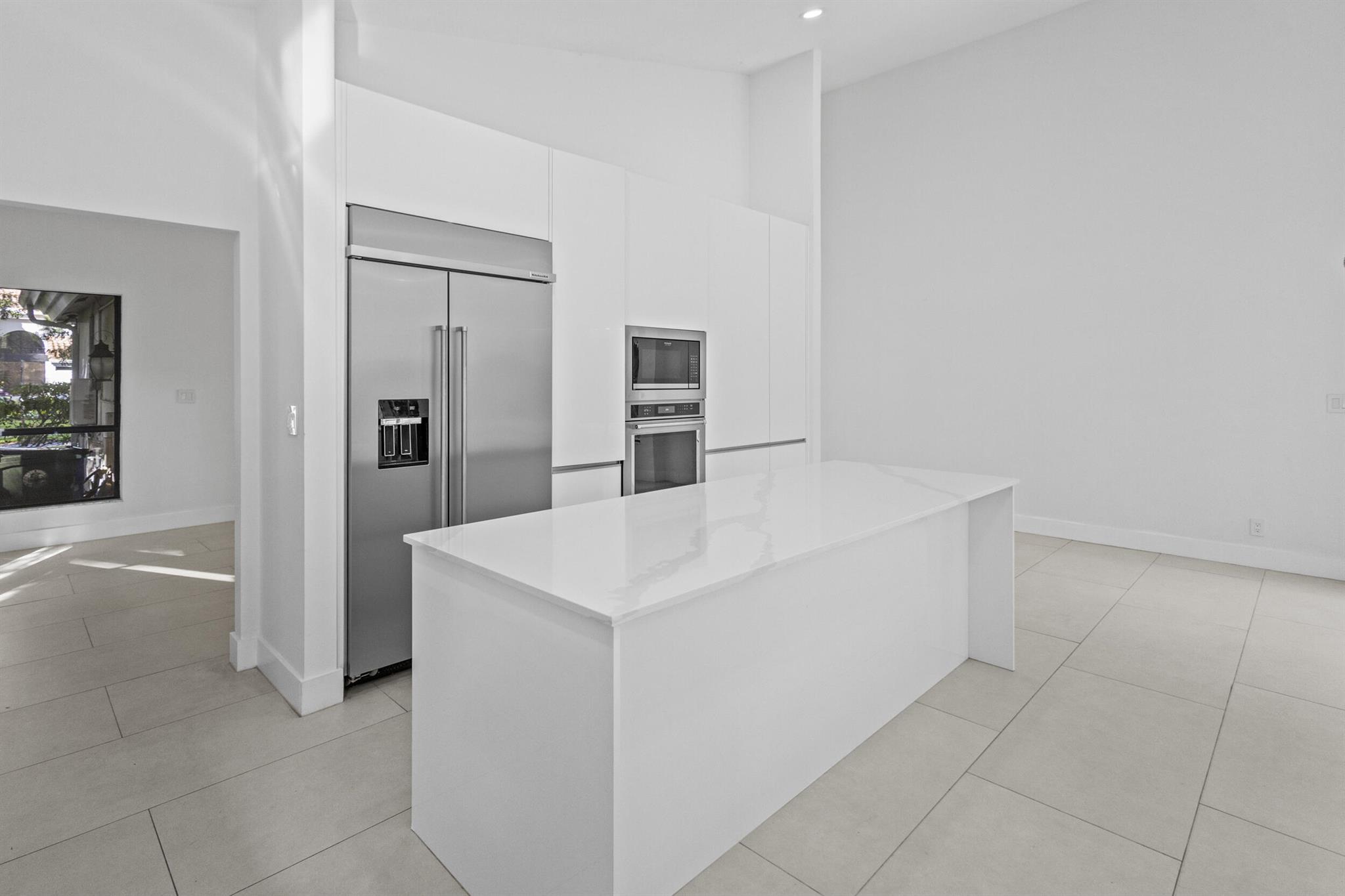 GLEN OAKS 1ST ADD - Residential Lease