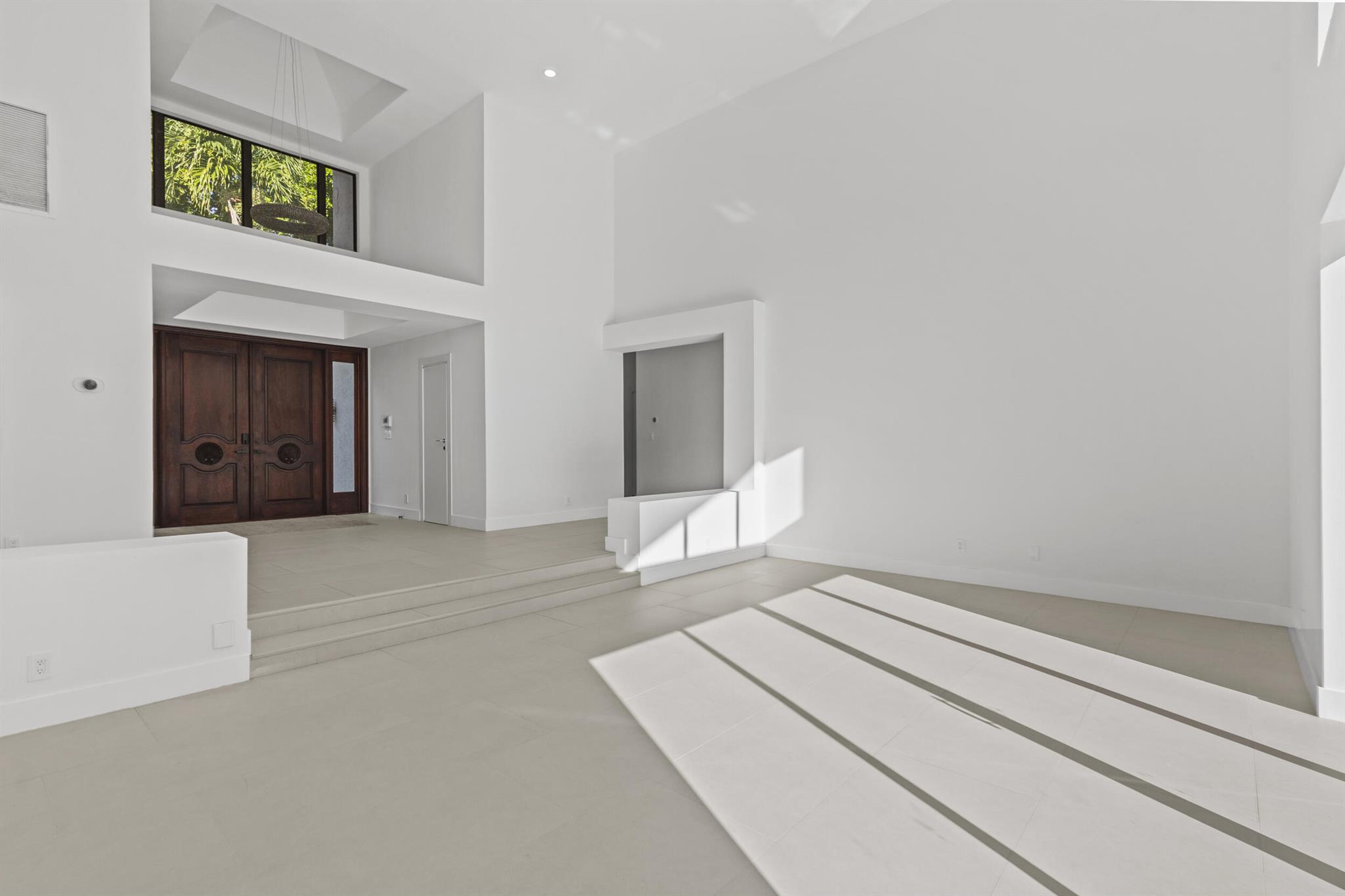 GLEN OAKS 1ST ADD - Residential Lease