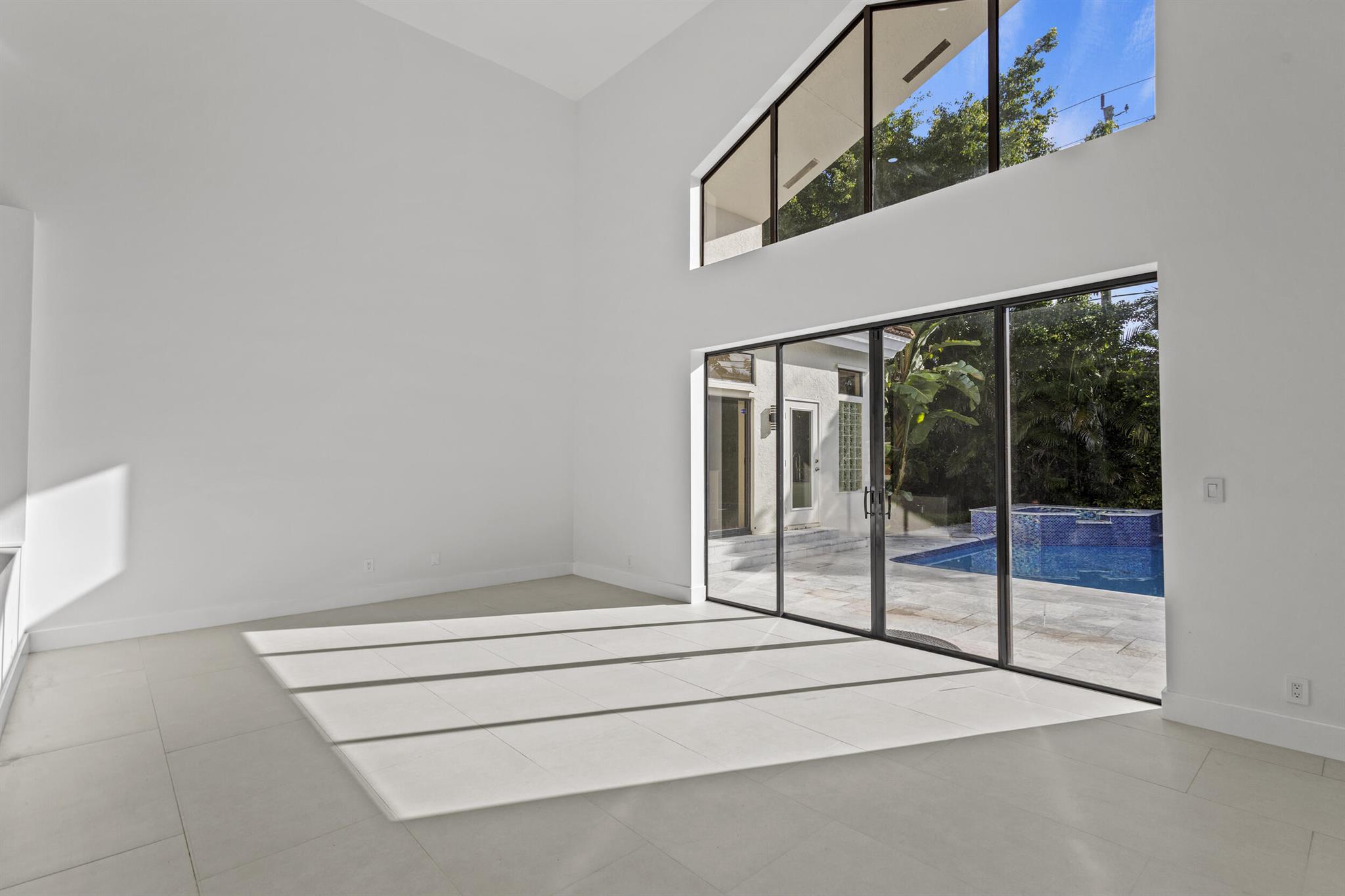 GLEN OAKS 1ST ADD - Residential Lease
