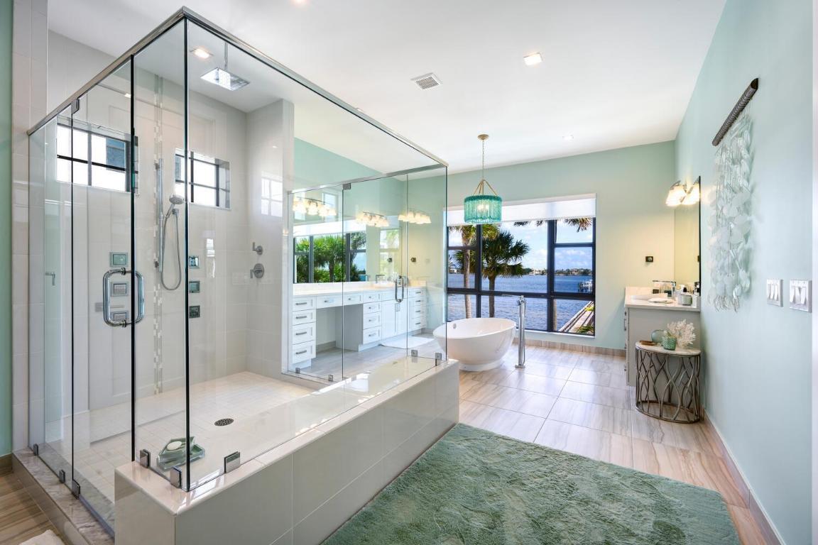 CASA DEL MAR - Residential