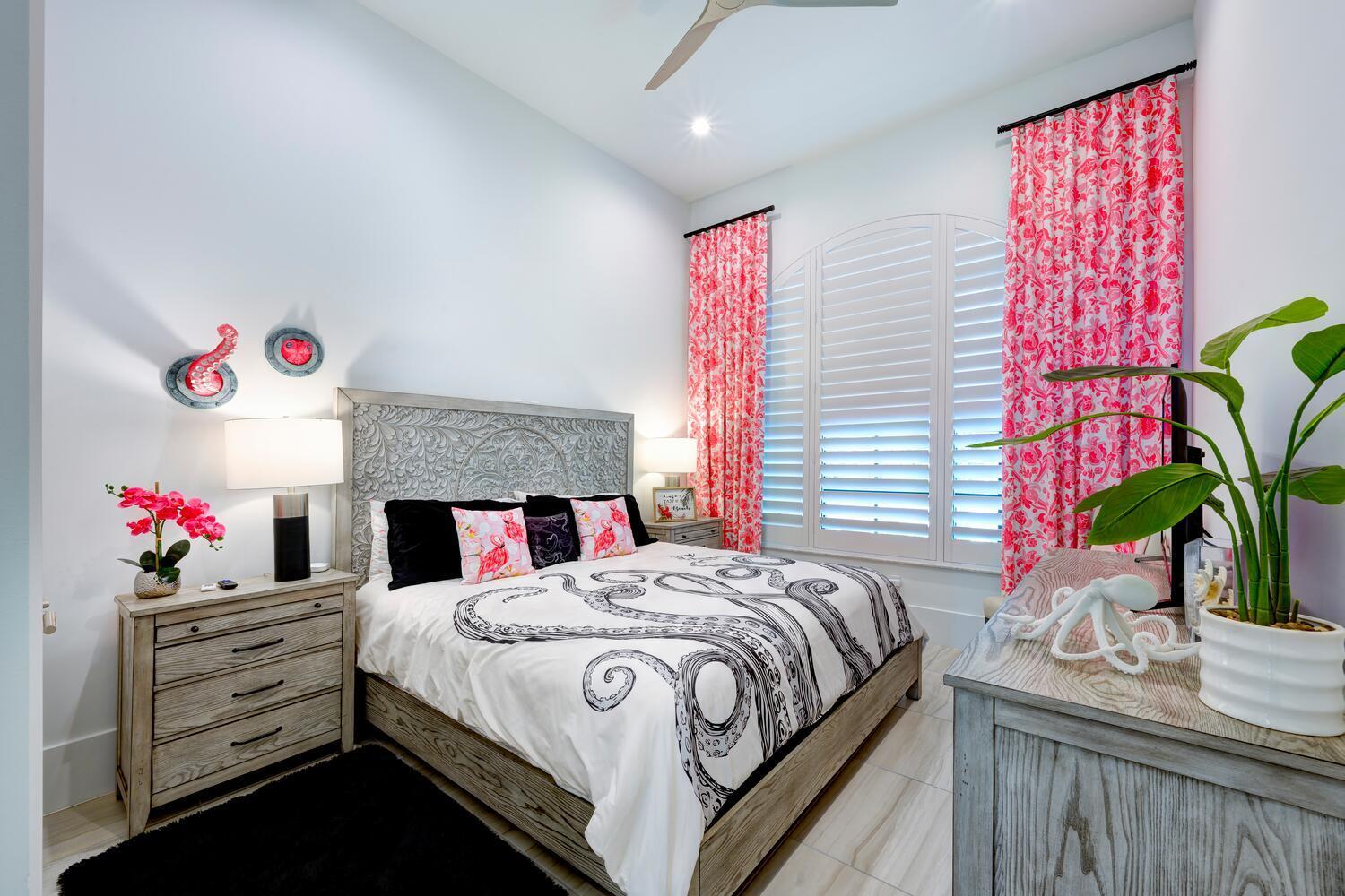 CASA DEL MAR - Residential