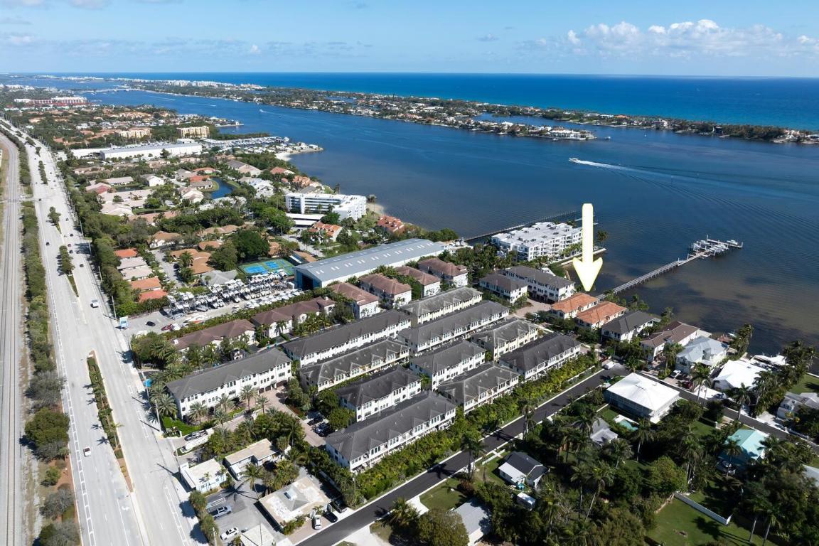 CASA DEL MAR - Residential