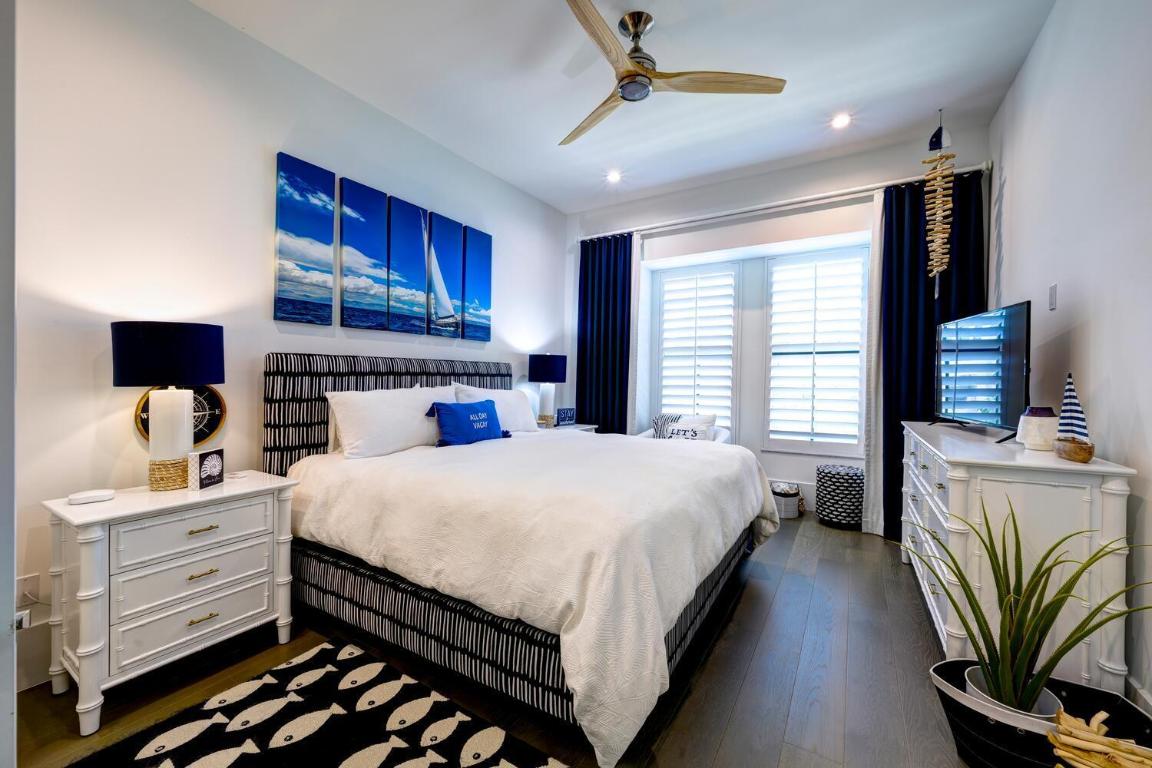 CASA DEL MAR - Residential