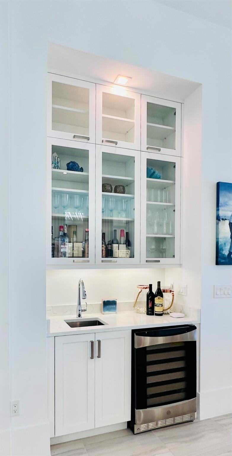 CASA DEL MAR - Residential