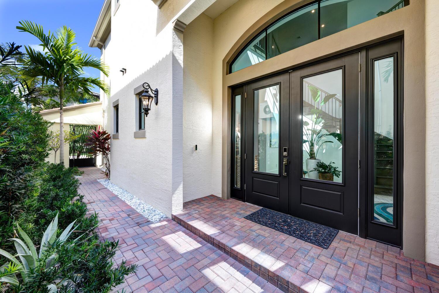 CASA DEL MAR - Residential