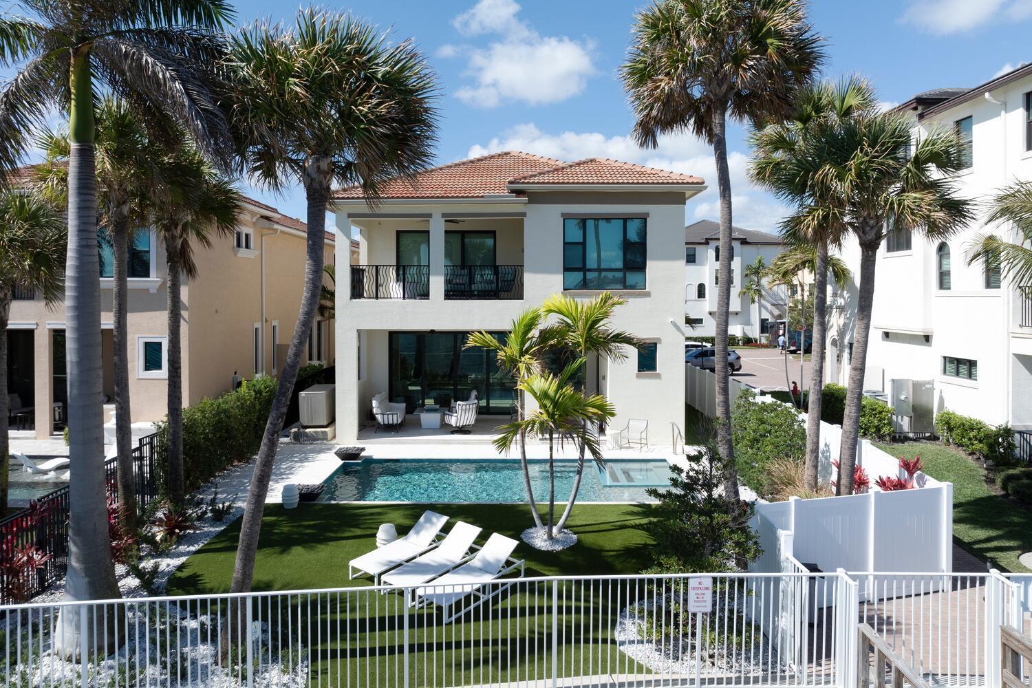 CASA DEL MAR - Residential