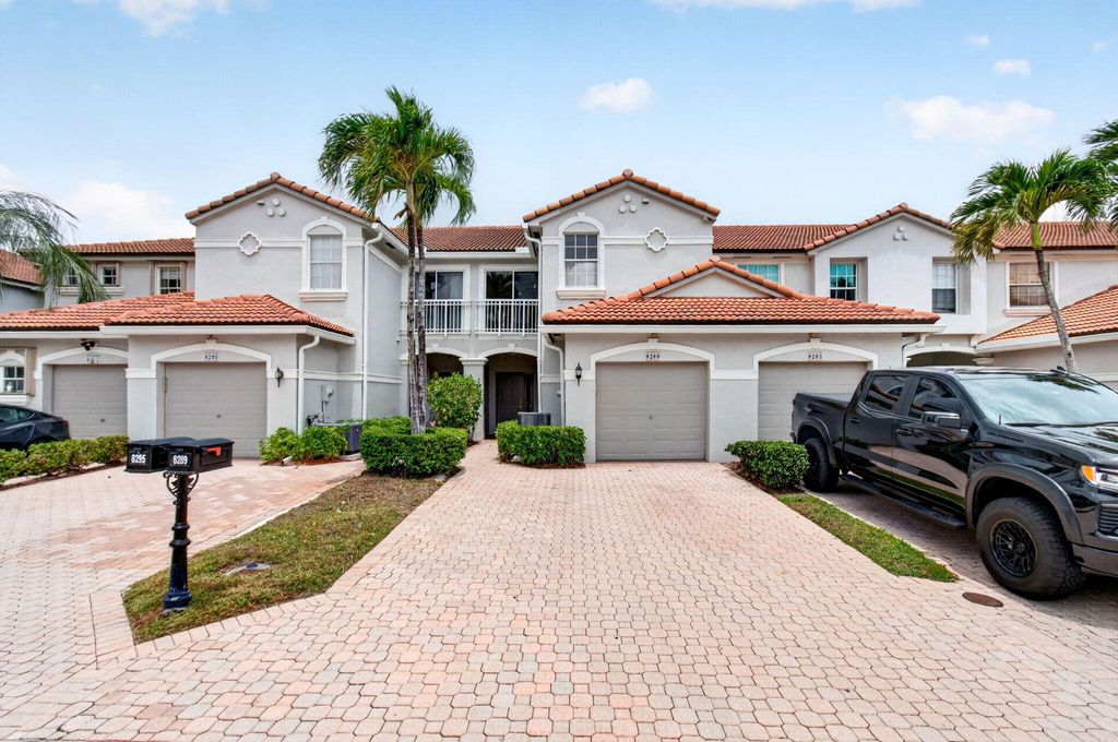 Photo of 8289 VÃ­a Serena, Boca Raton, FL 33433 (MLS # B26024890)