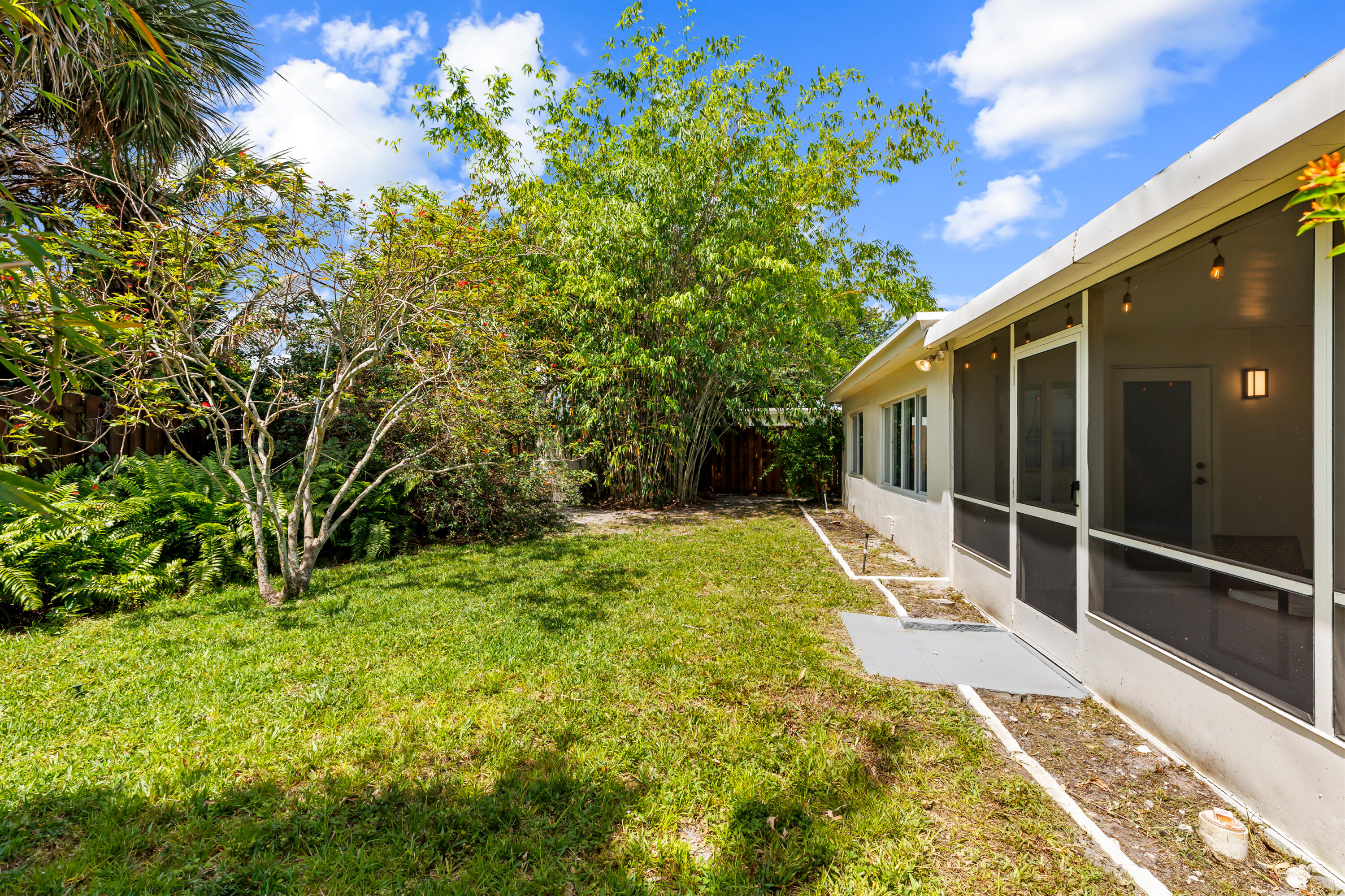 OAK GROVE - Residential