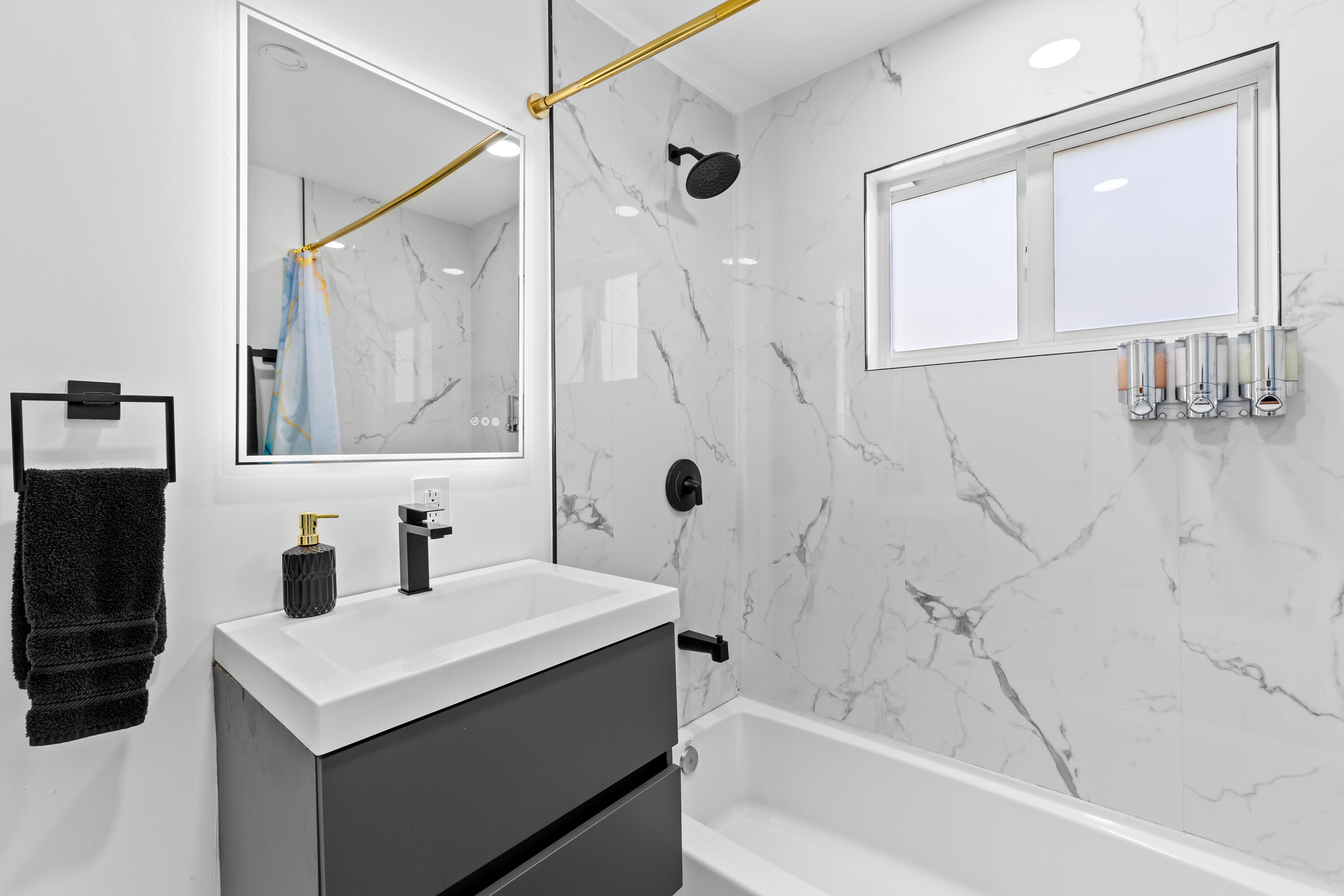 OAK GROVE - Residential