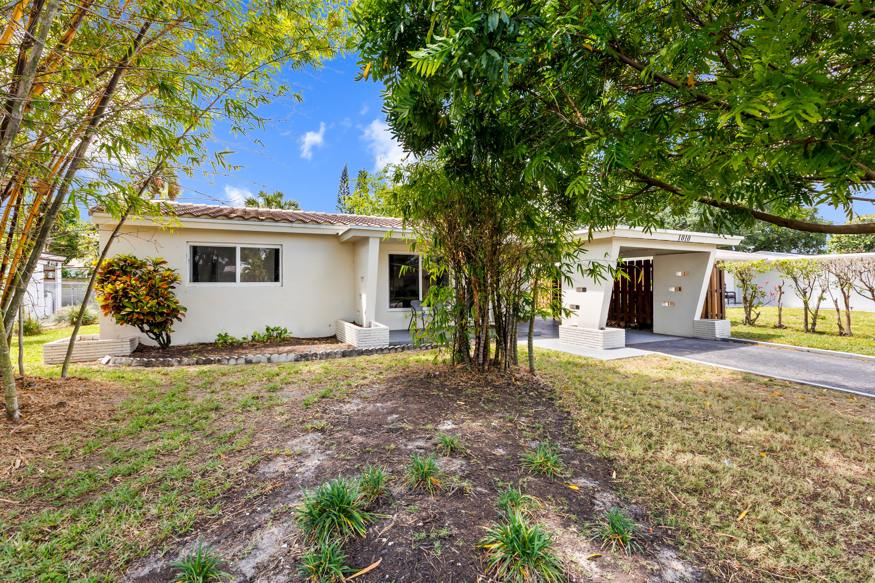 OAK GROVE - Residential