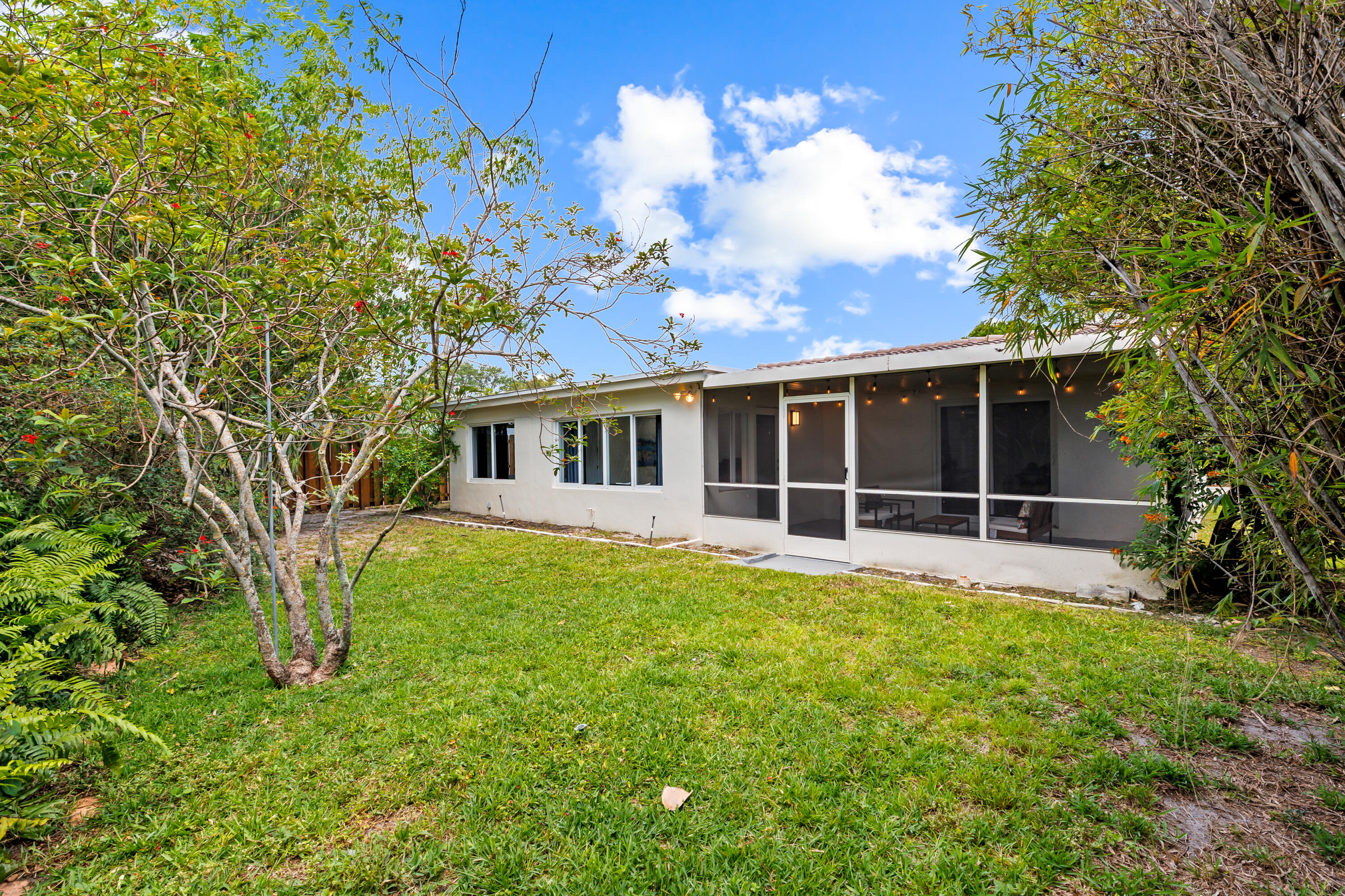 OAK GROVE - Residential