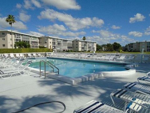 A home in Lake Worth