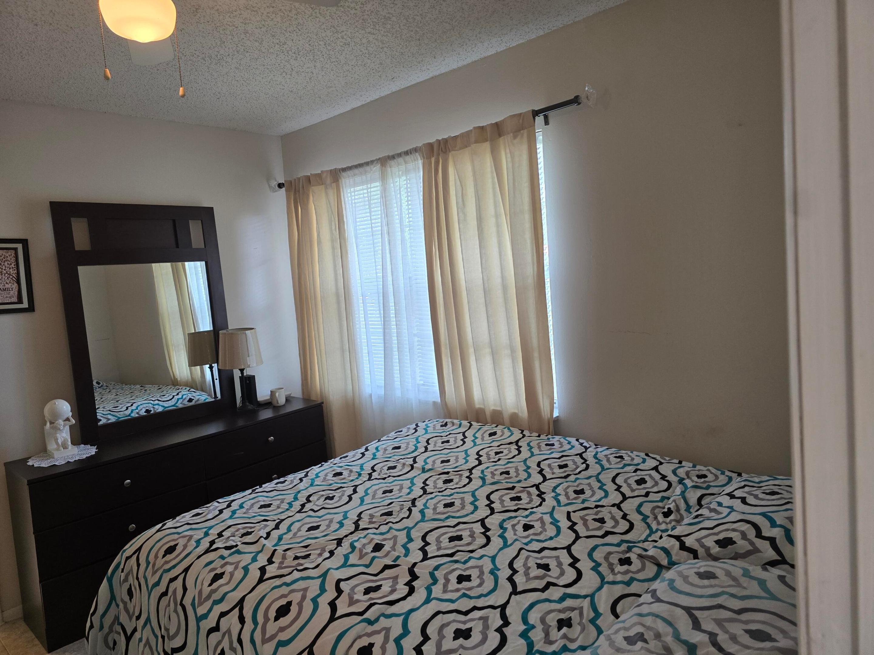 GOLDEN LAKES VILLAGE - Residential Lease