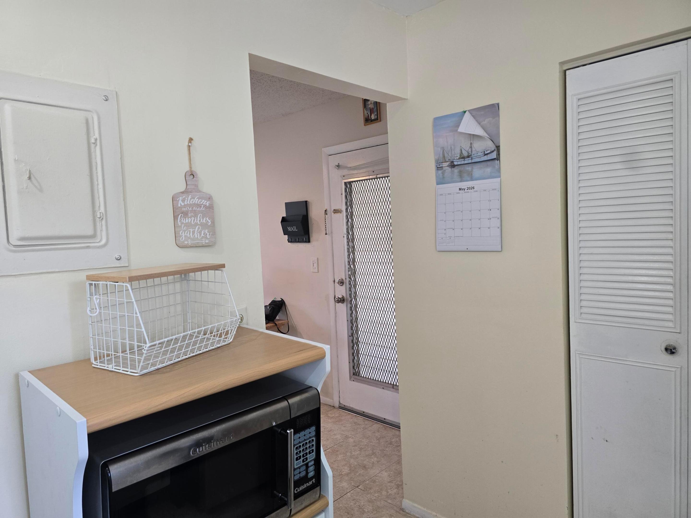 GOLDEN LAKES VILLAGE - Residential Lease