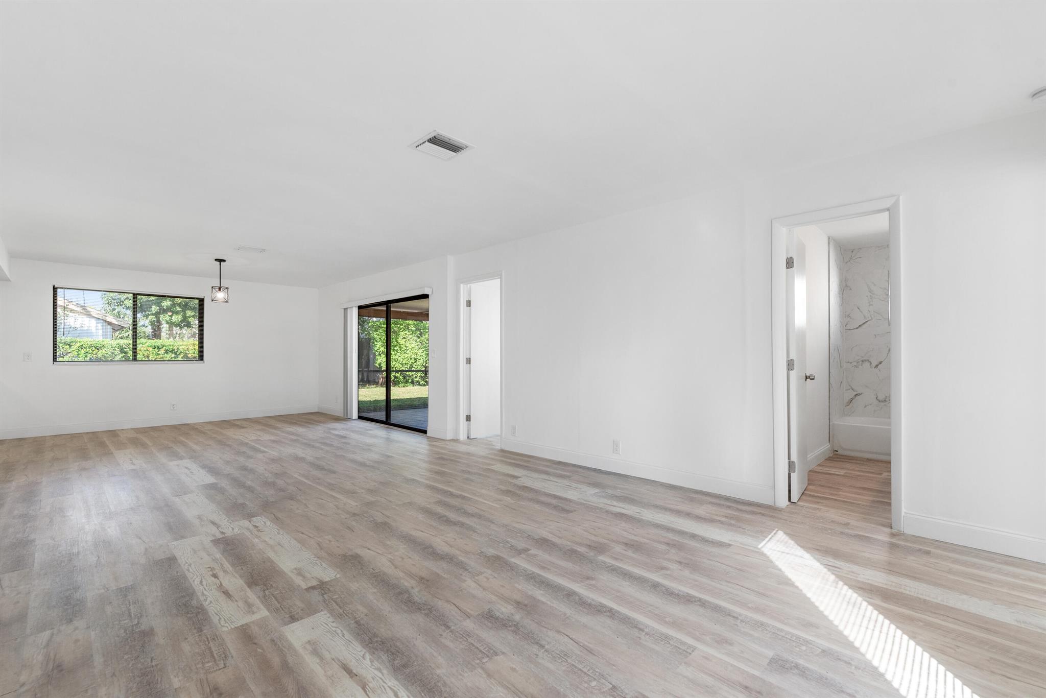 3115 NW 9th Street