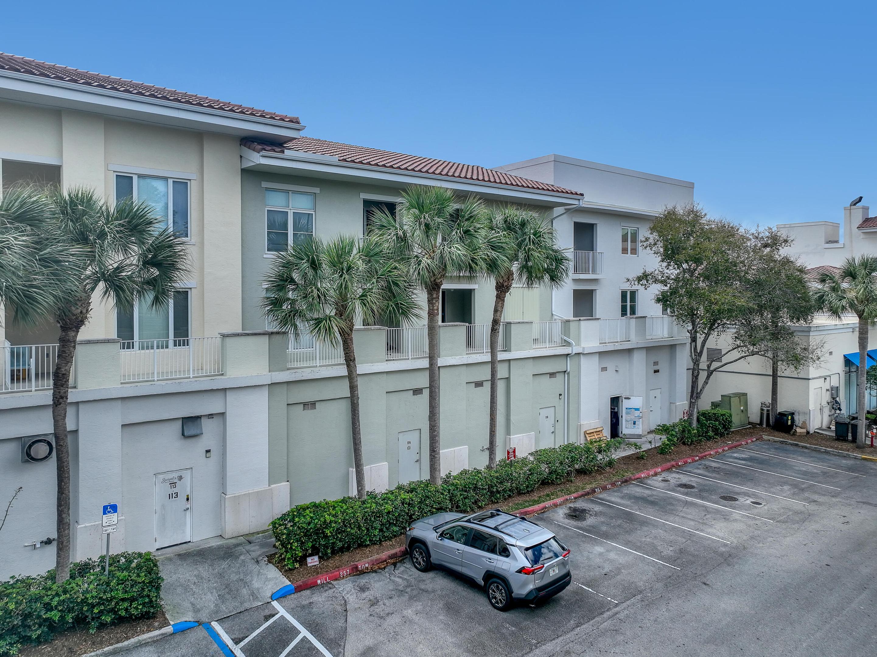 VILLAGE AT ABACOA CONDO - Residential