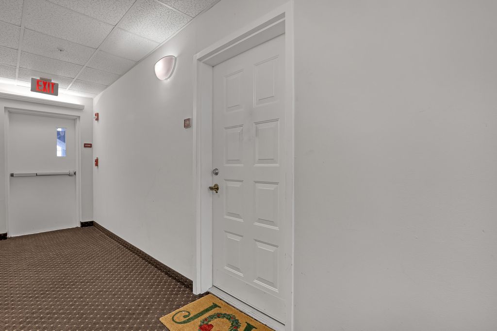 Photo of 1155 Main St #219, Jupiter, FL 33458 (MLS # B26000373)