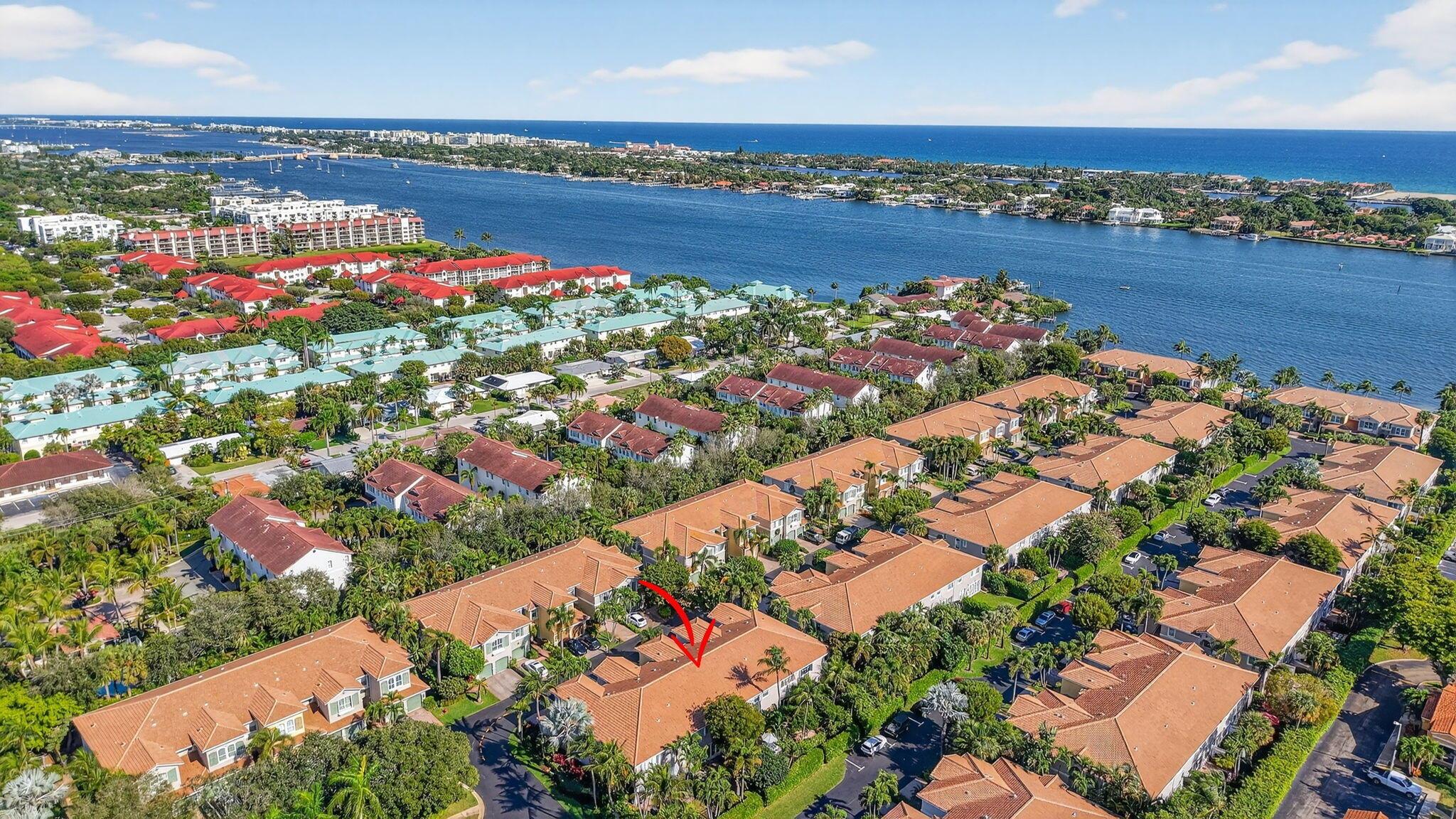 LAS BRISAS - Residential