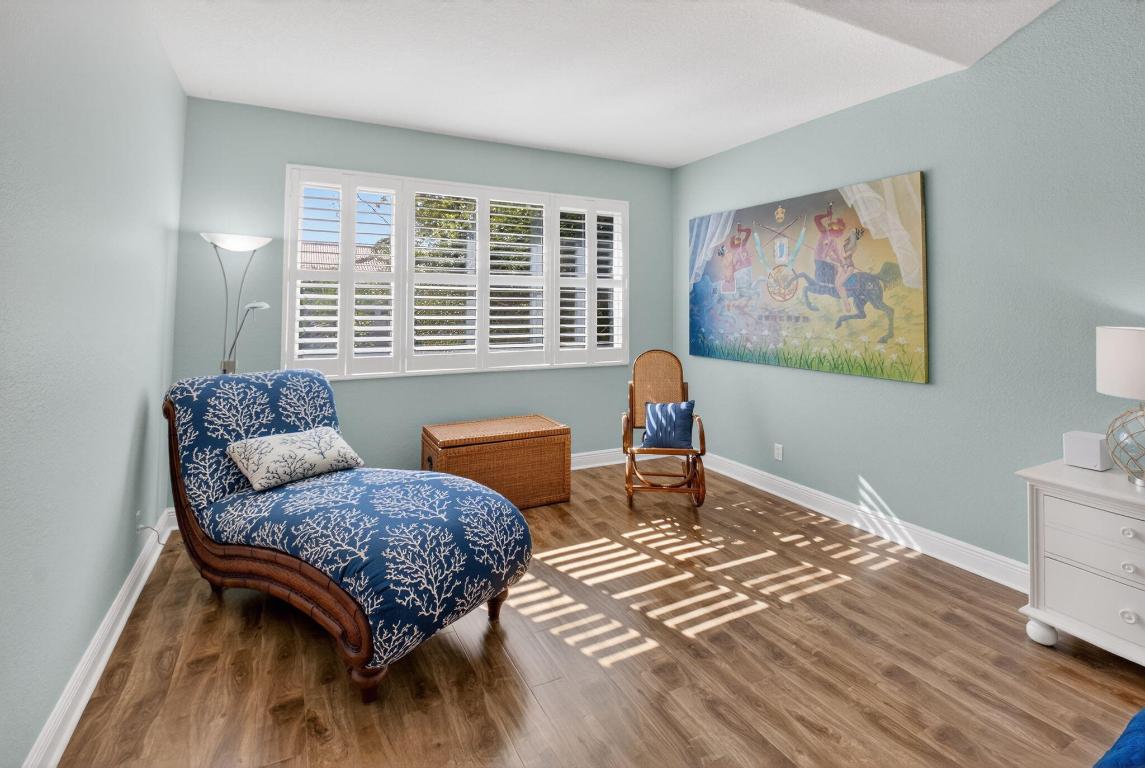 LAS BRISAS - Residential